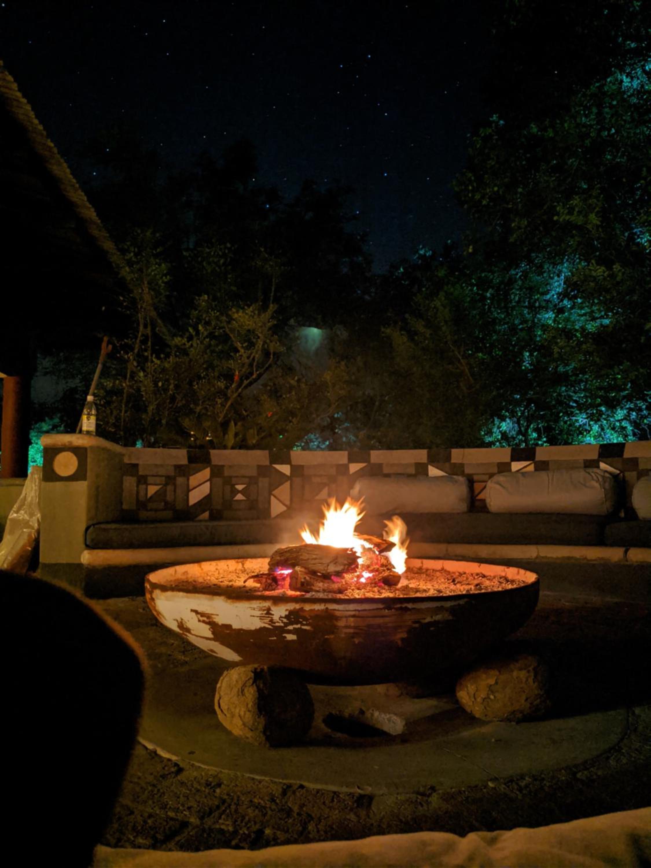 Tingala Lodge - Bed in the Bush view 5