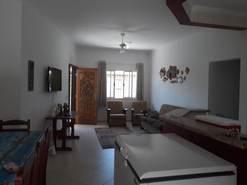 Casa em Peruíbe SP - Temporada - 800 Metros da praia com Wi-Fi
