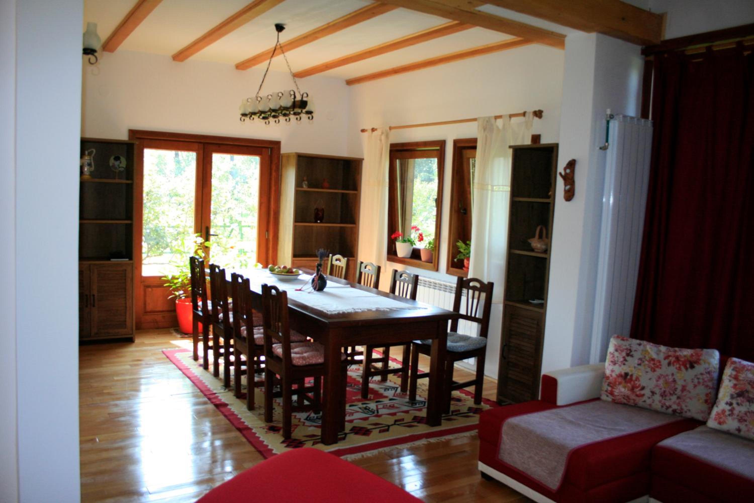 Albinuta Guesthouse view 2