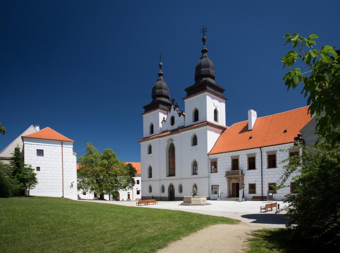 Historic Farmhouse Kojetice