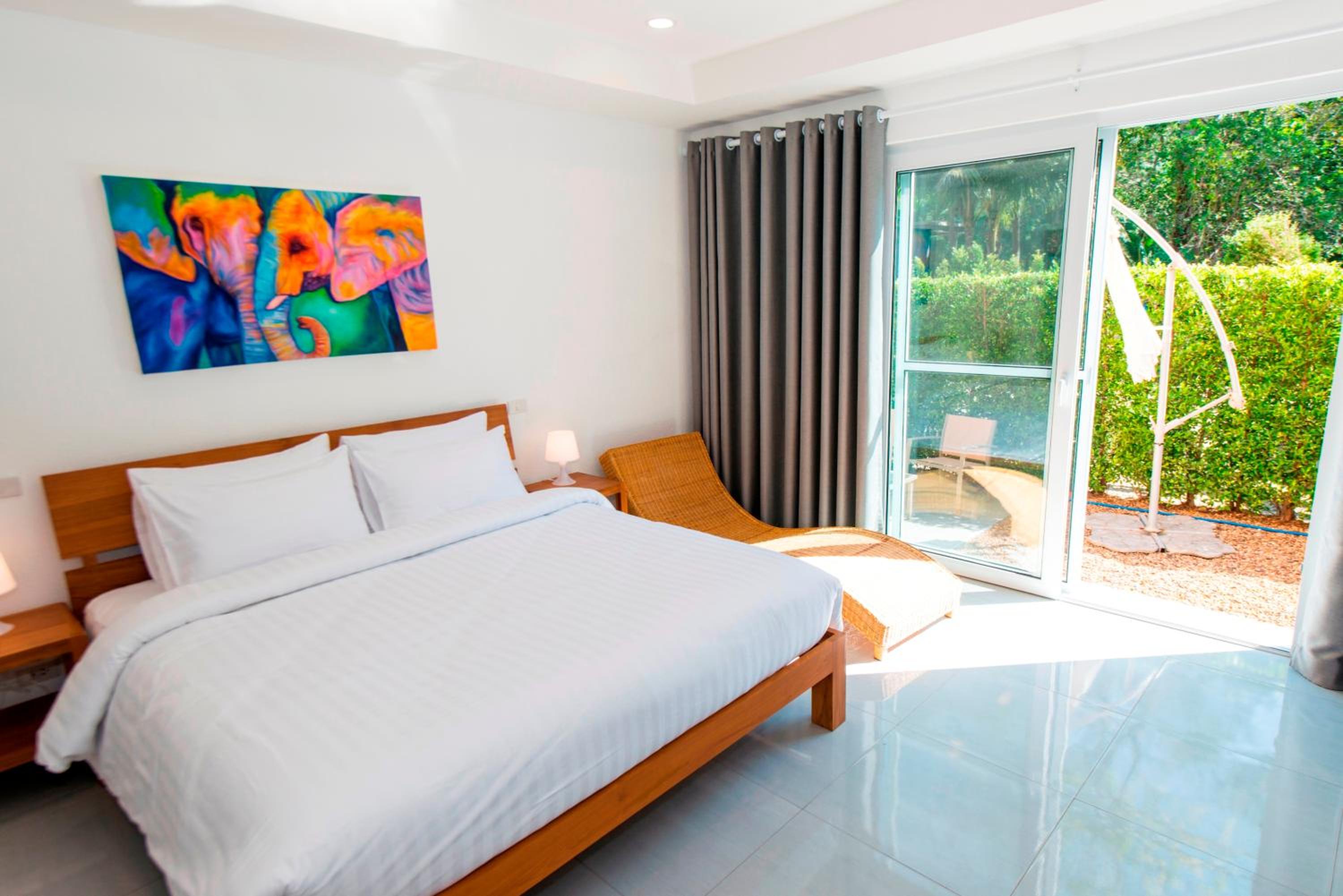 Sunset Emily Villas & Rooms