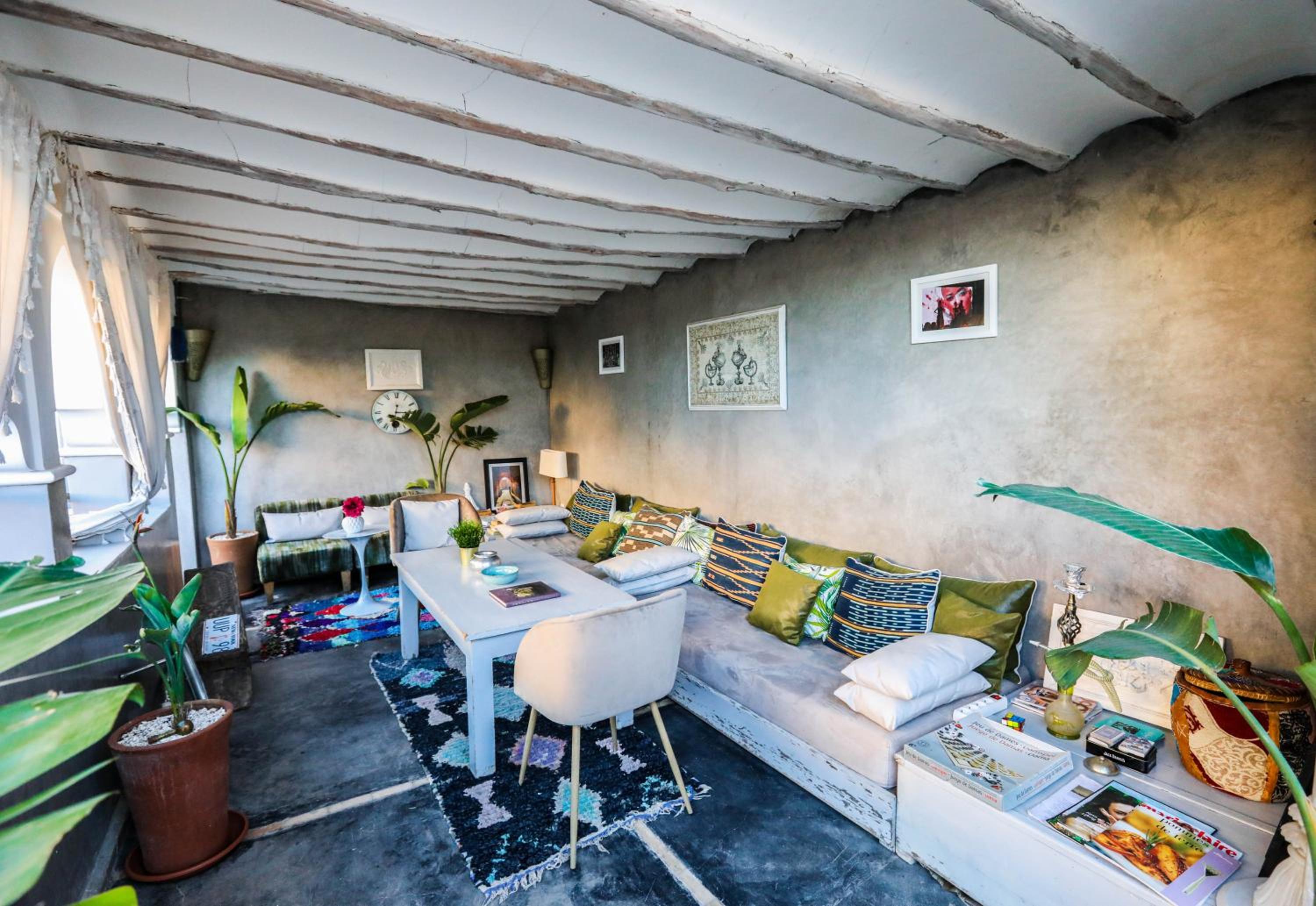 lounge