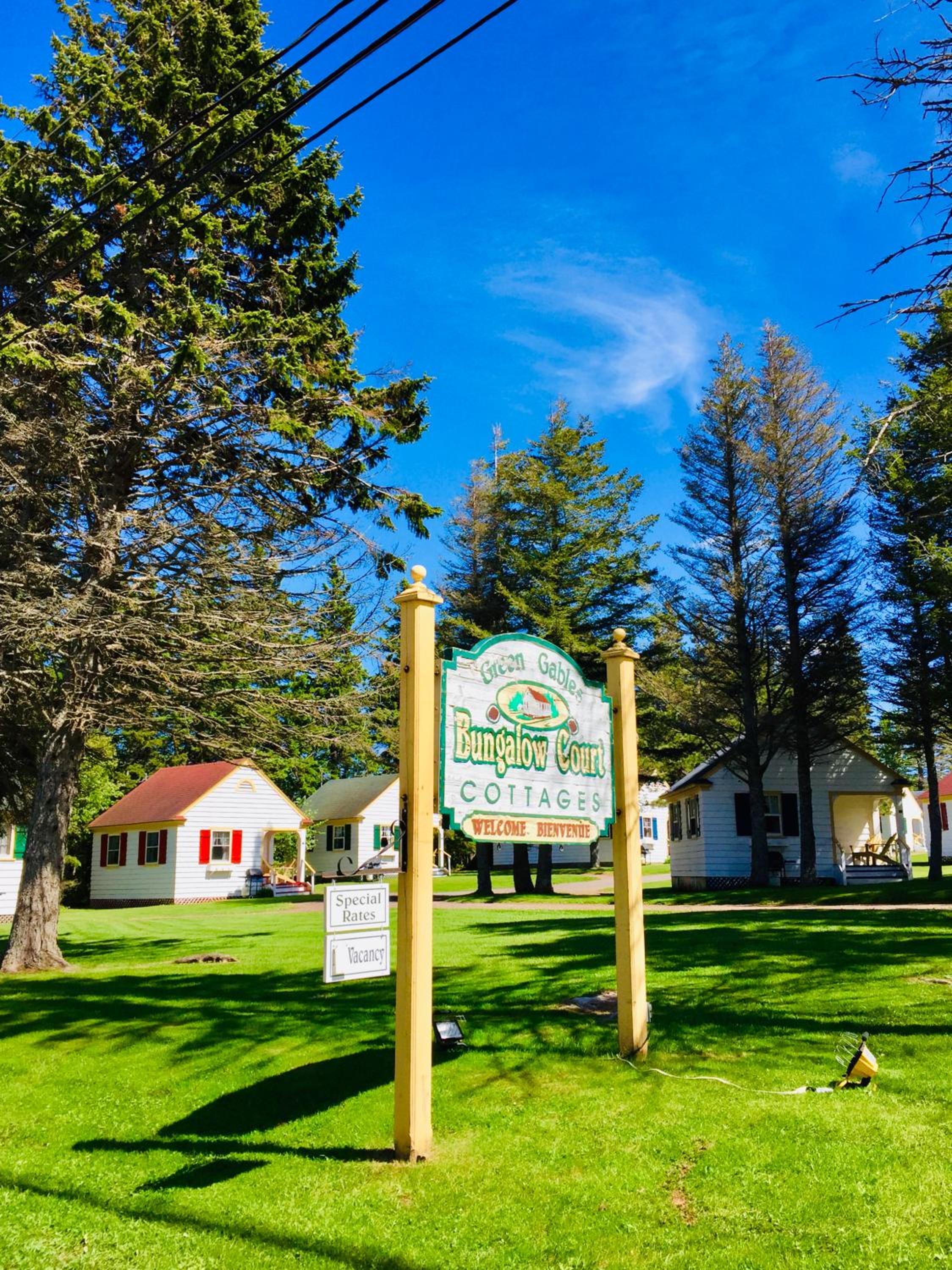 Green Gables Bungalow Court