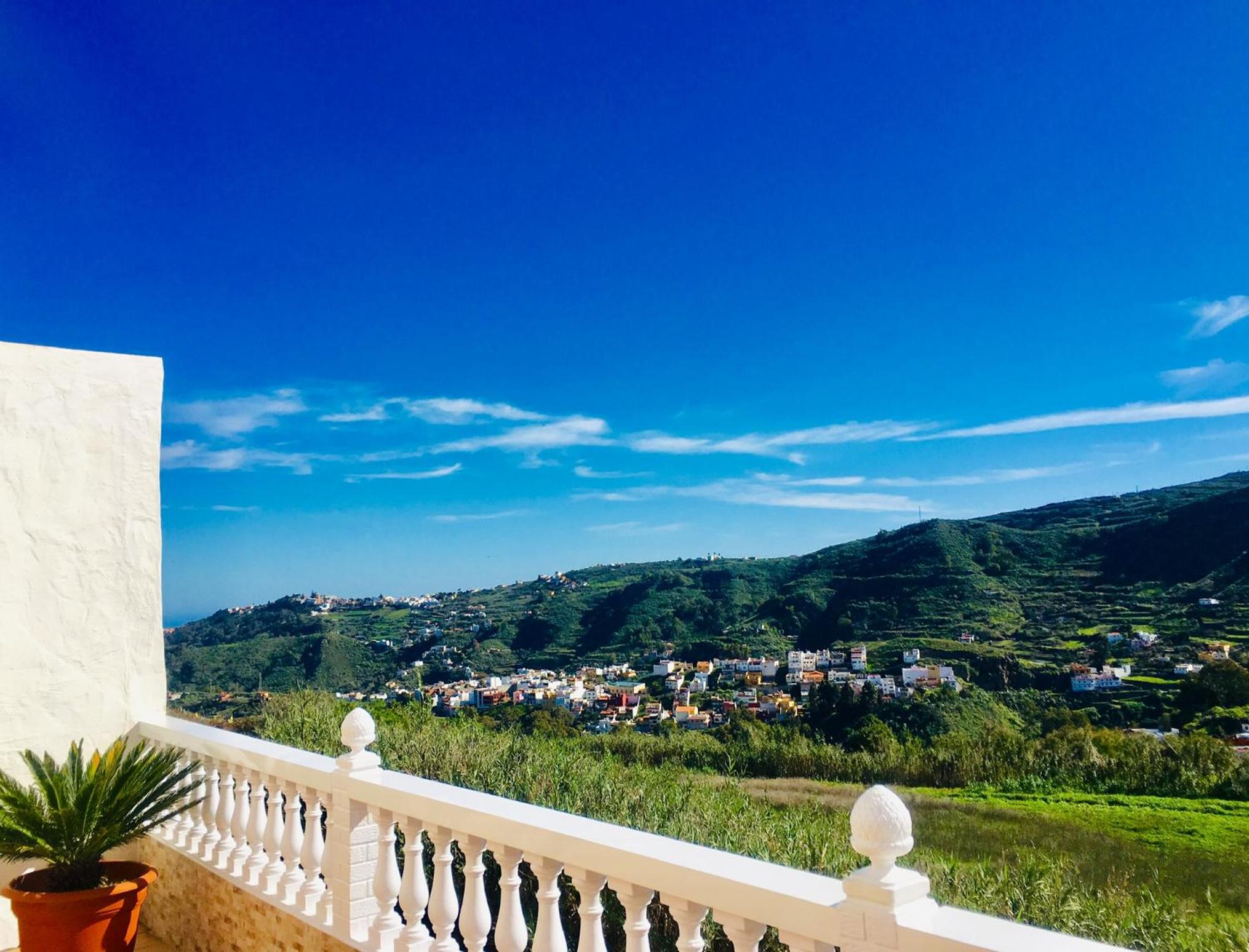 CASA ROSALÍA. APARTAMENTO CON VISTAS A LA MONTAÑA photo 2