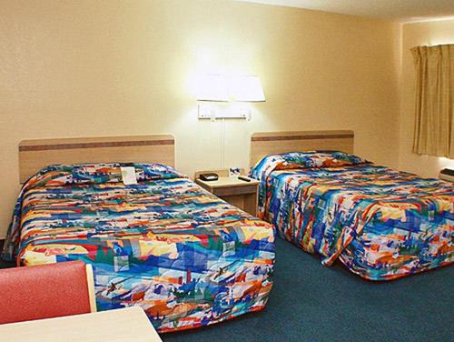 Seymour Vacations - Motel 6-Seymour, IN - North - Property Image 14
