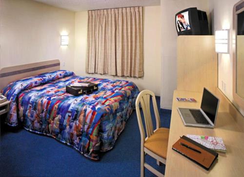 Seymour Vacations - Motel 6-Seymour, IN - North - Property Image 7