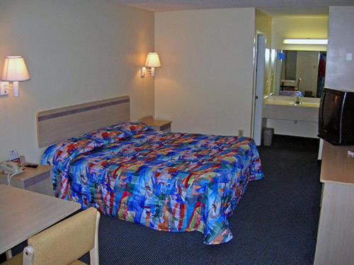 Seymour Vacations - Motel 6-Seymour, IN - North - Property Image 10