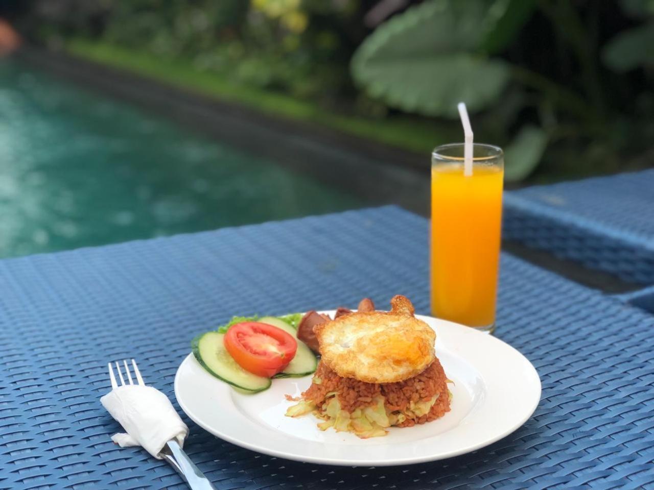 Peaceful Haven 6BR Private Pool Villa in Canggu view 2