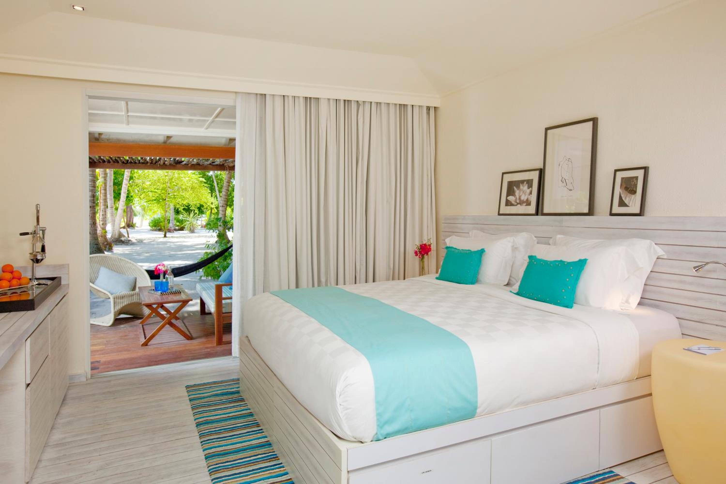 Holiday Inn Resort Kandooma Maldives - Kids Stay & Eat Free and Free Roundtrip Speed Boat for a minimum 4 nights stay — photo 56