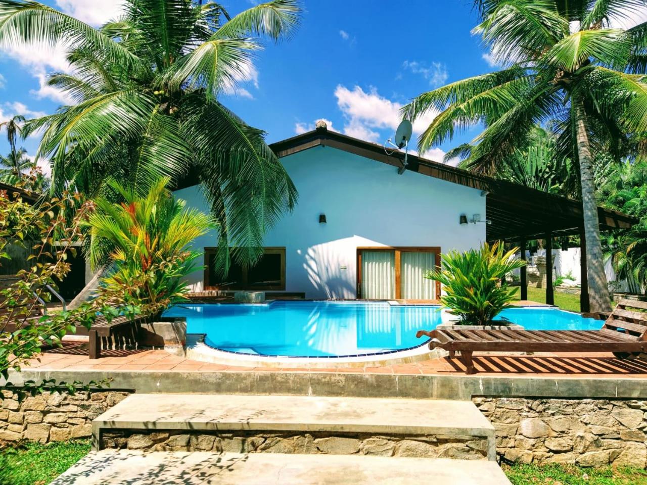 Villa Tangalle Lagoon