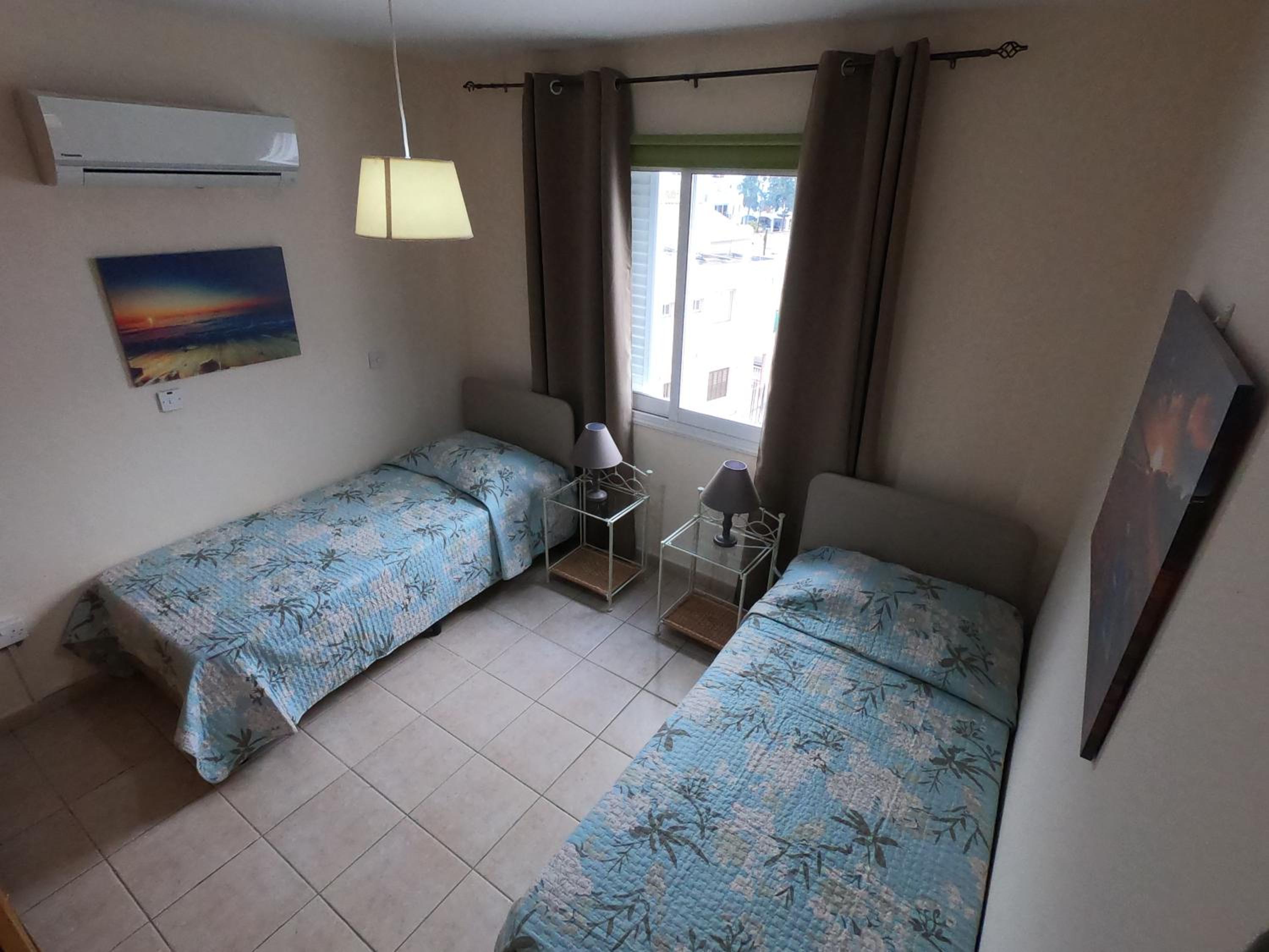 Amelia Two Bedroom Apartment - 201 view 4