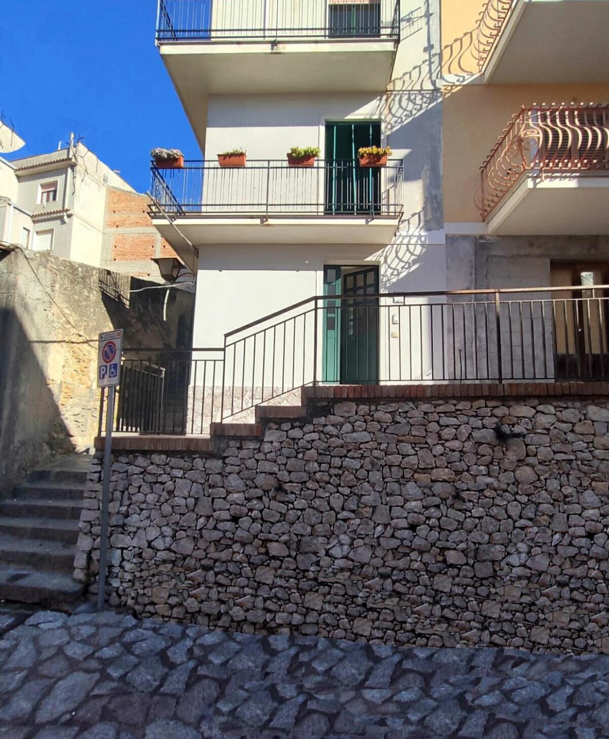 Casa Colapesce view 2