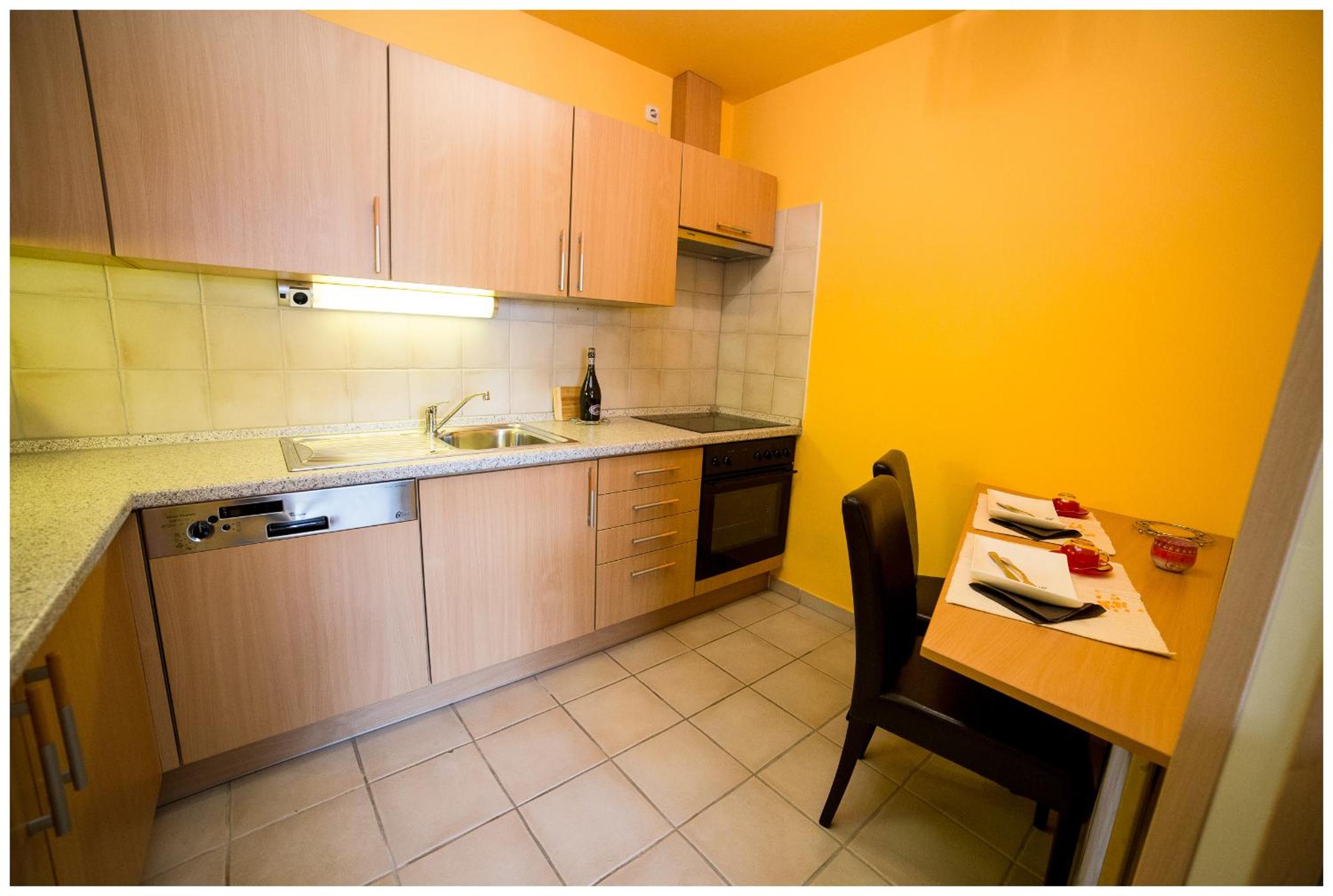 Arpad Bridge Apartments
