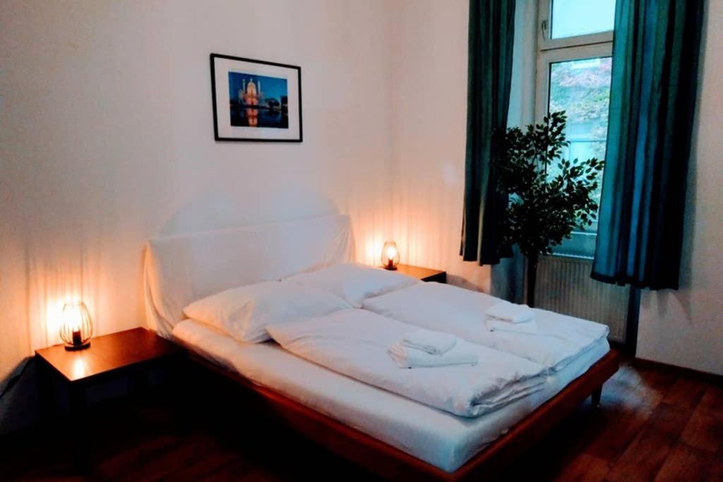 Family apartment with two bathrooms near to city center