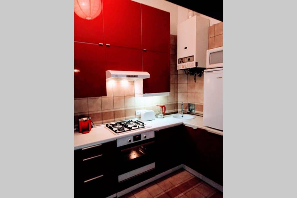 Family apartment with two bathrooms near to city center
