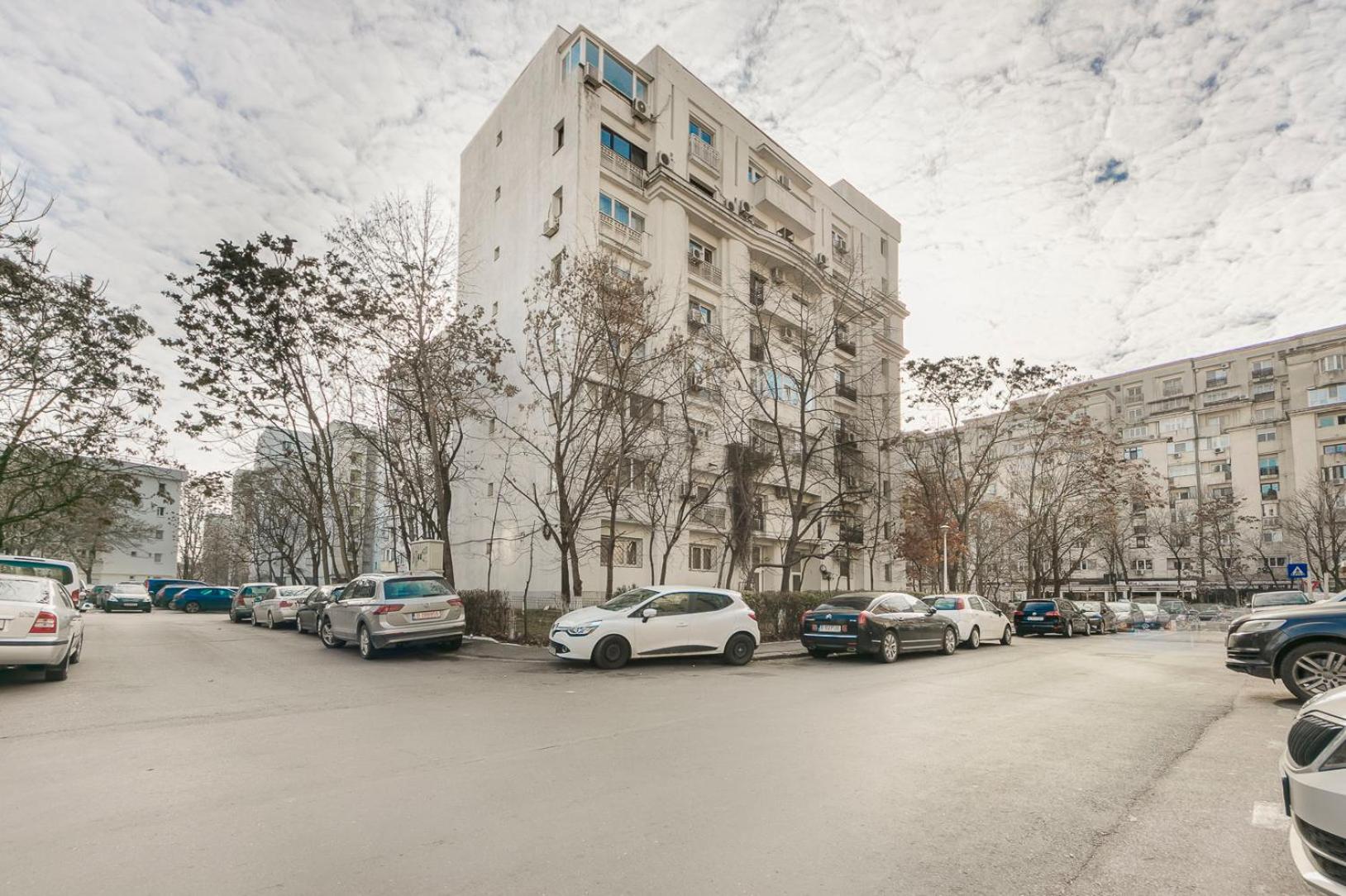 Bright Studio Close to Alba Iulia Square with WiFi