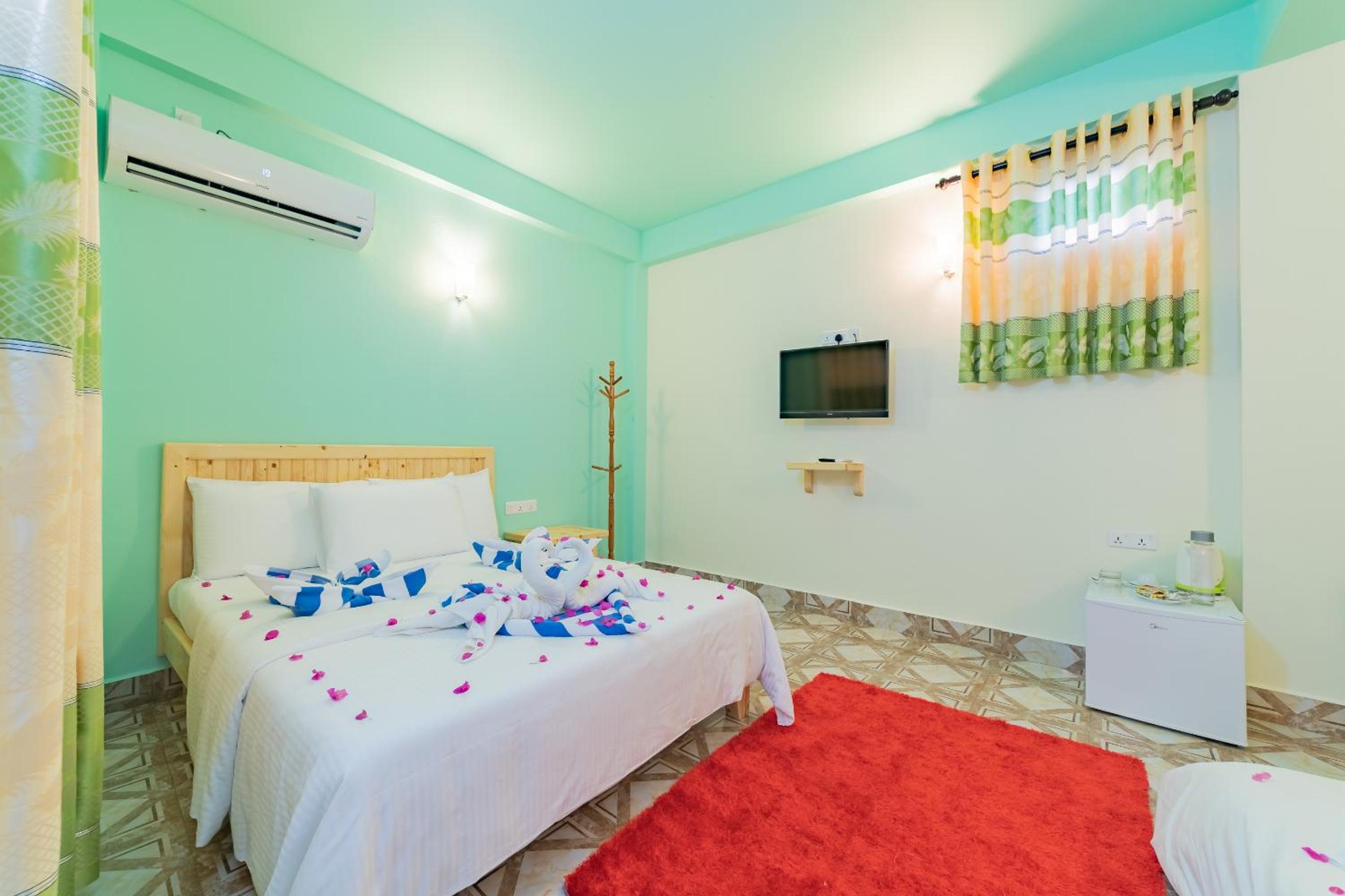 Olhumathi View Inn