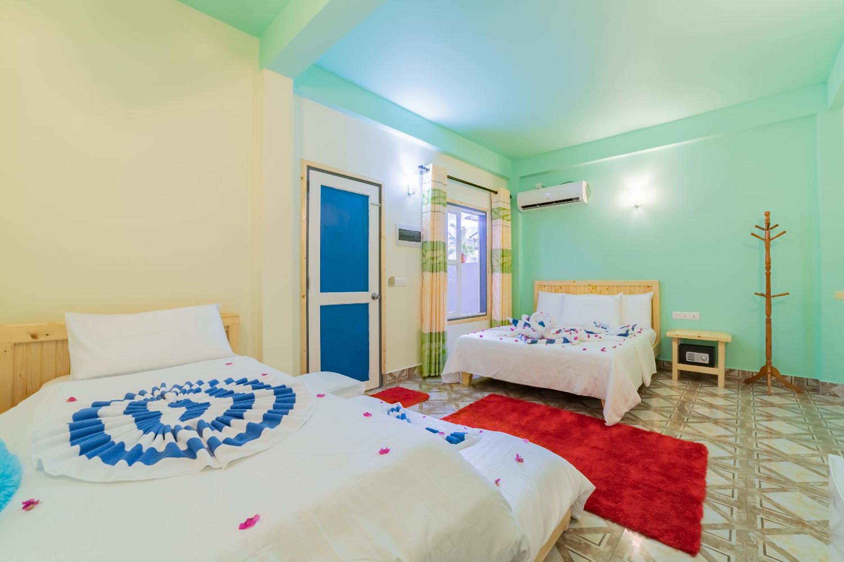 Olhumathi View Inn