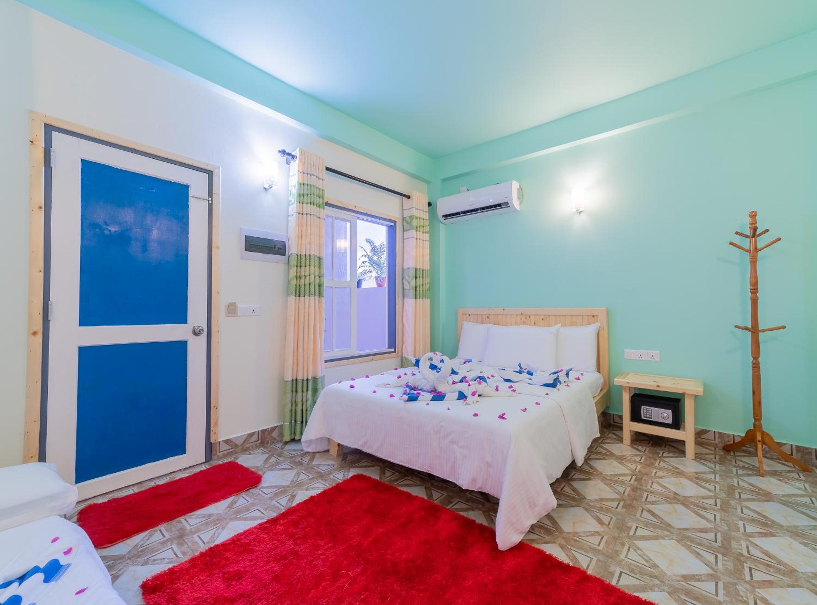Olhumathi View Inn