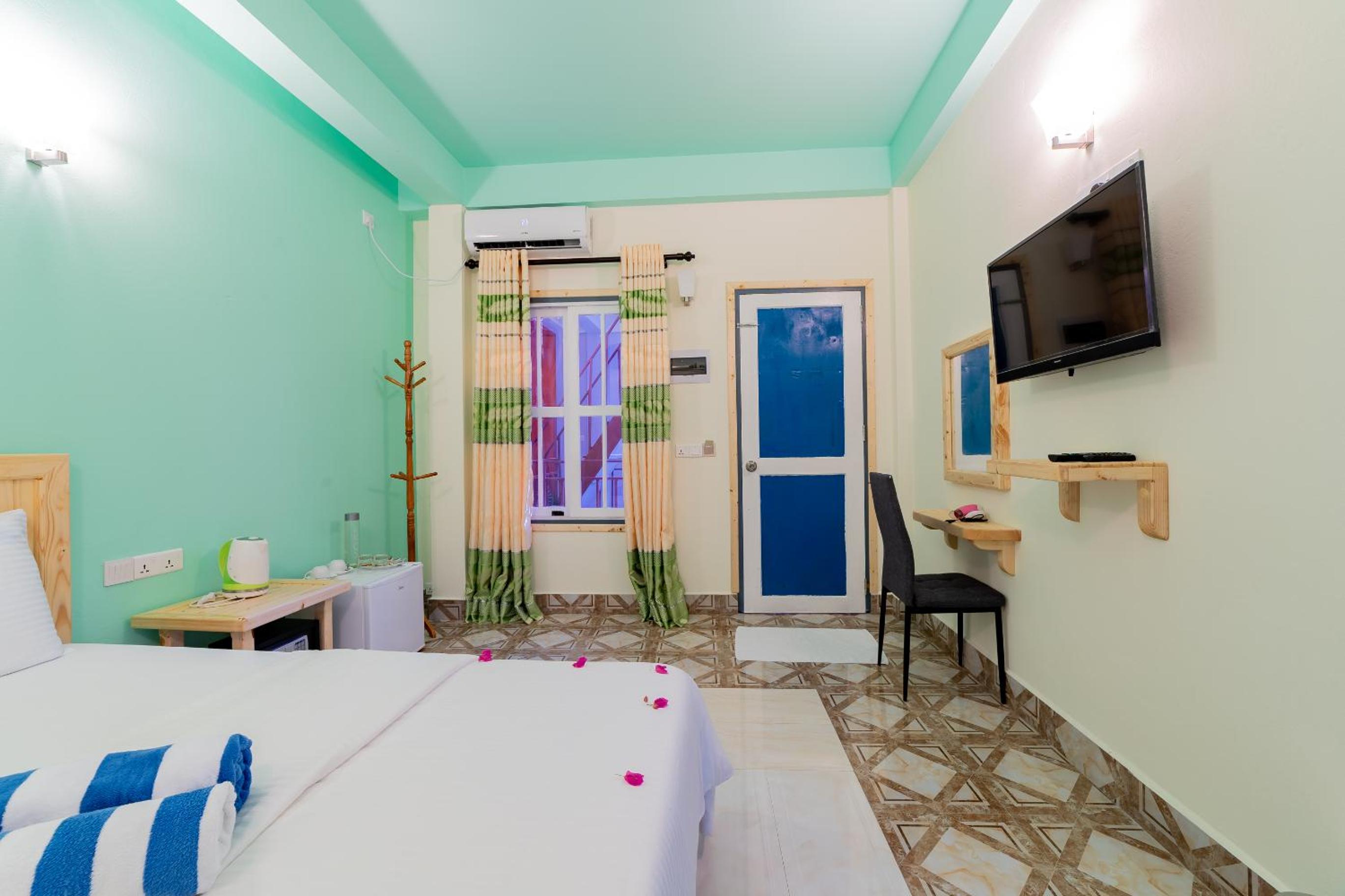 Olhumathi View Inn