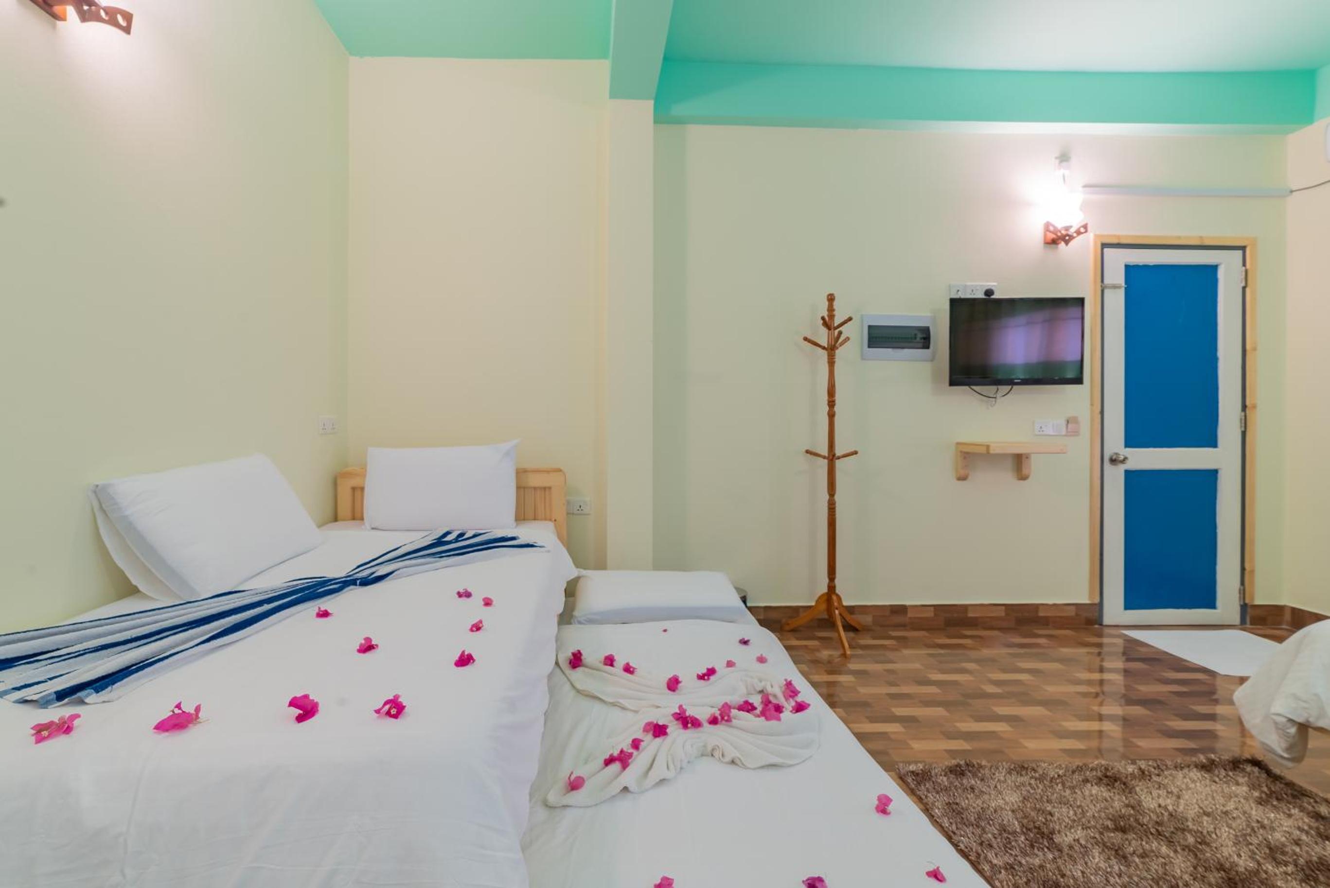 Olhumathi View Inn