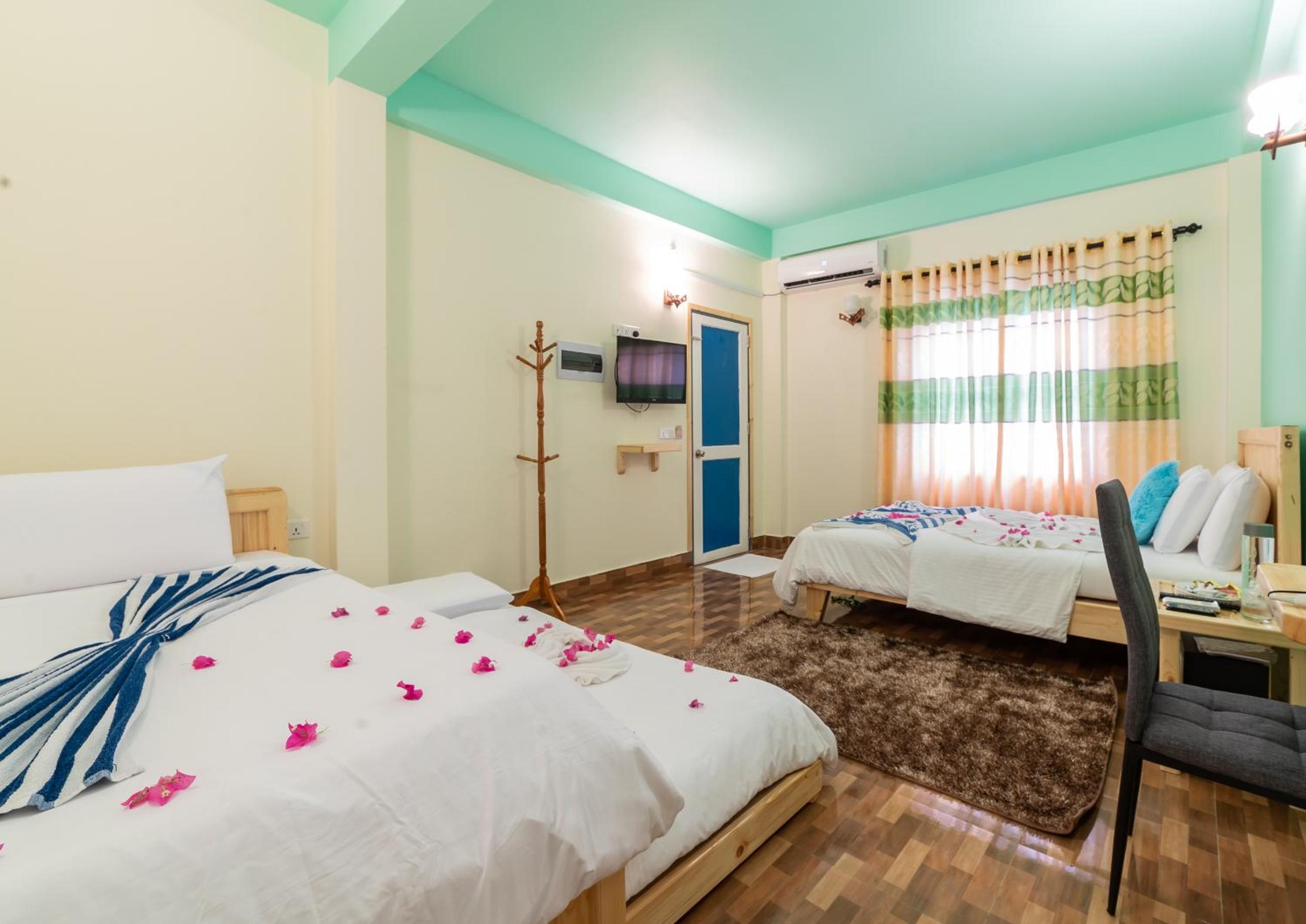 Olhumathi View Inn