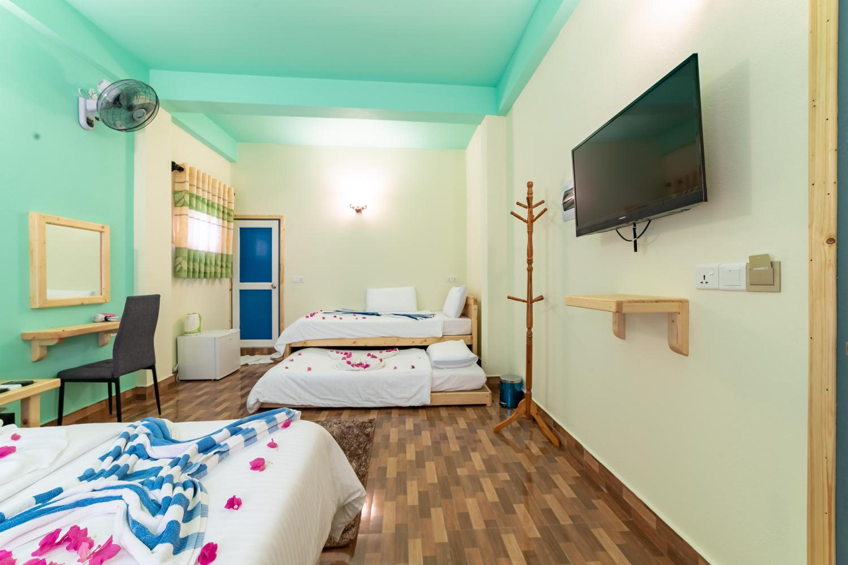 Olhumathi View Inn
