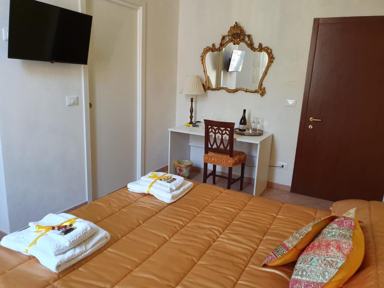 Liluna en Bologna — hotel room