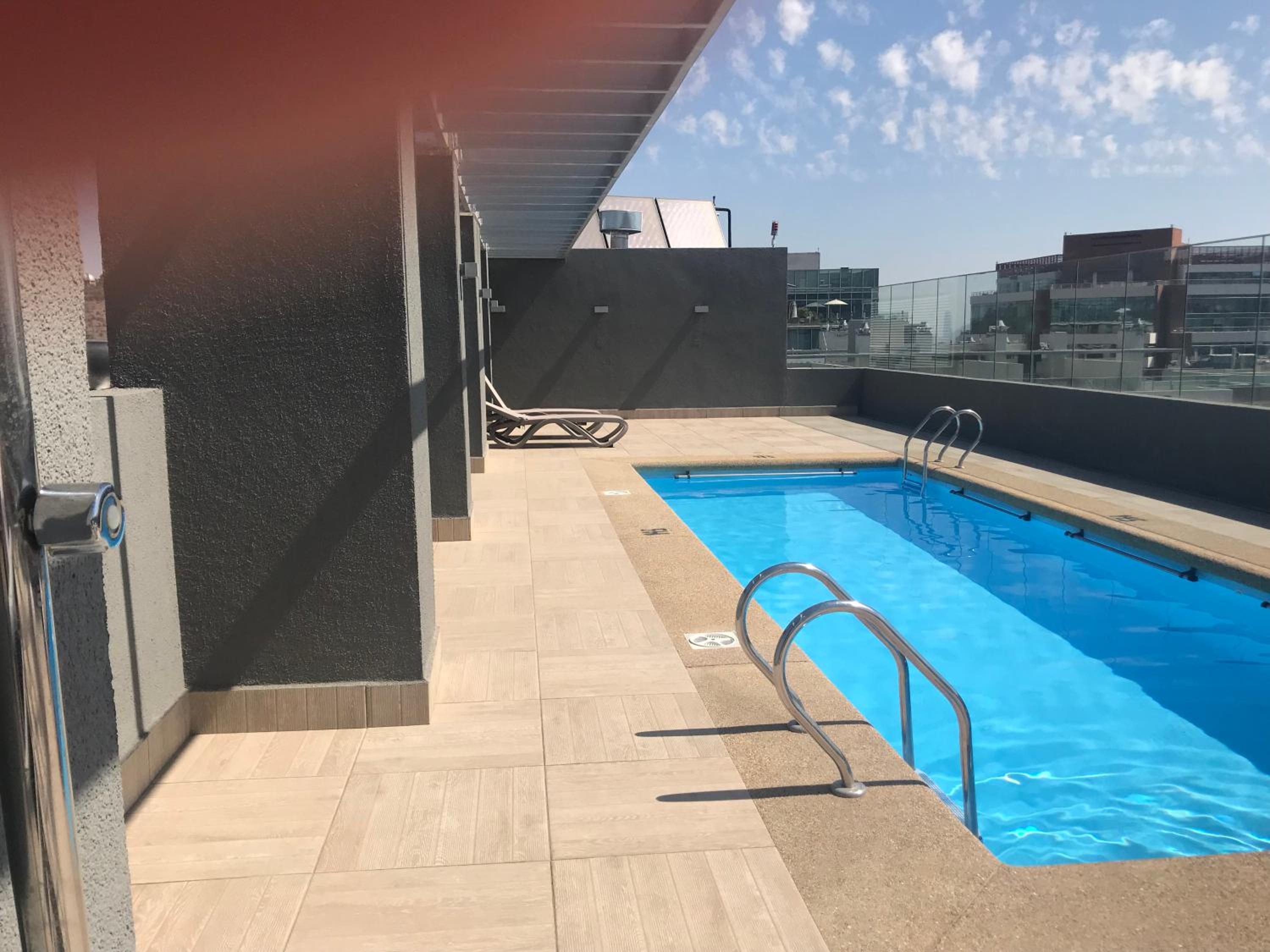 8,Clínica Las Condes, 3 personas view 5