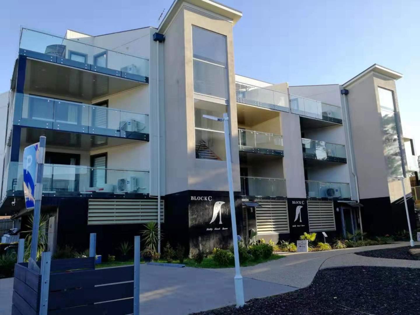 Apartments in Phillip Island Towers - Block C view 3
