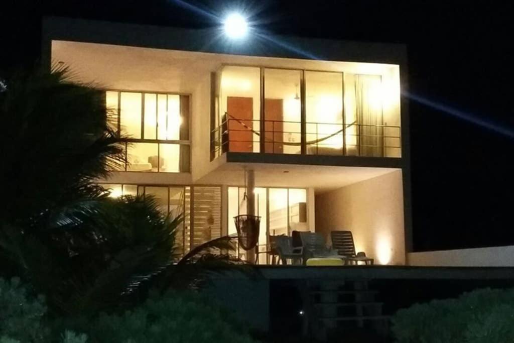 Designer´s House Beach Front Superb Ocean View Hi Speed WiFi view 2