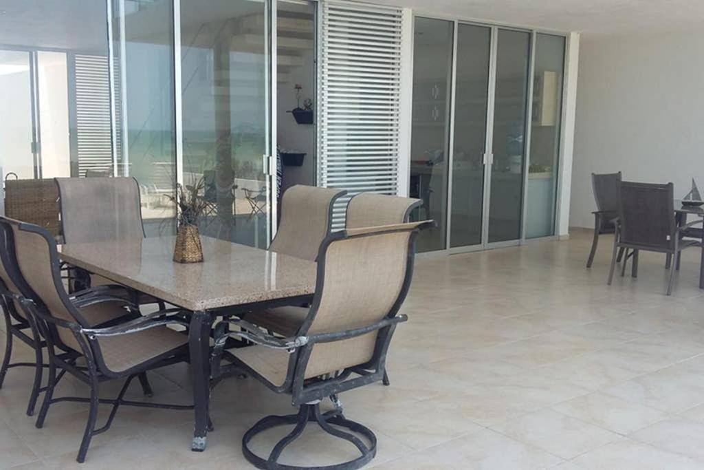 Designer´s House Beach Front Superb Ocean View Hi Speed WiFi view 5