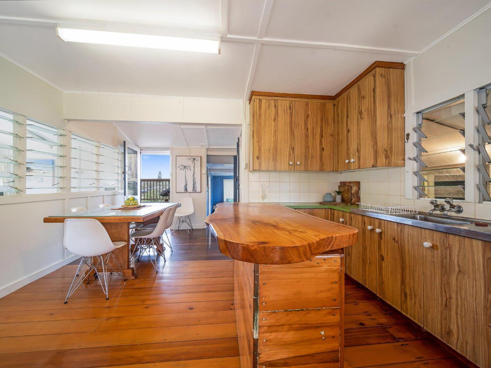 Ahoy Cottage by Discover Stradbroke