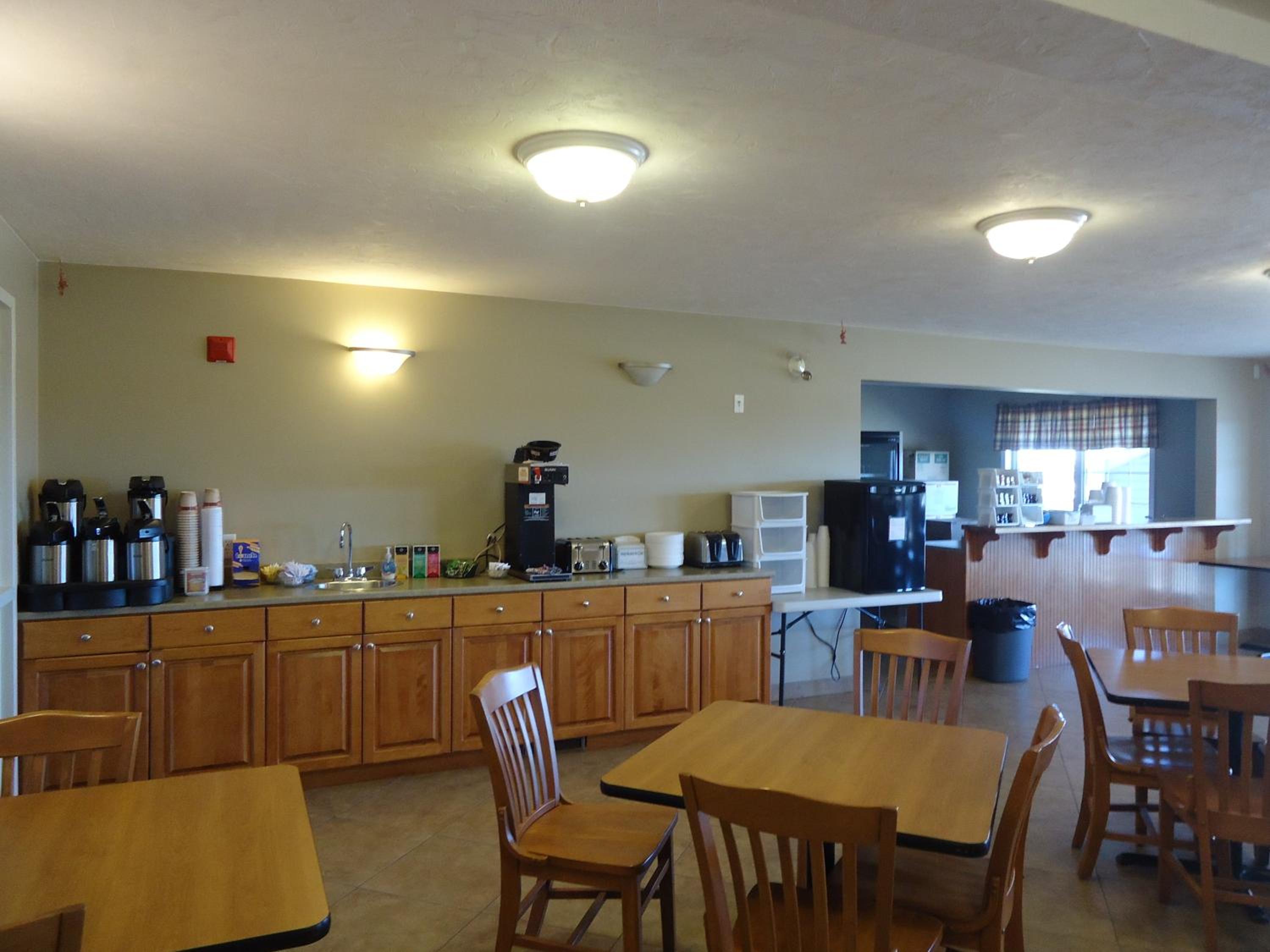 Auberge Bouctouche Inn & Suites