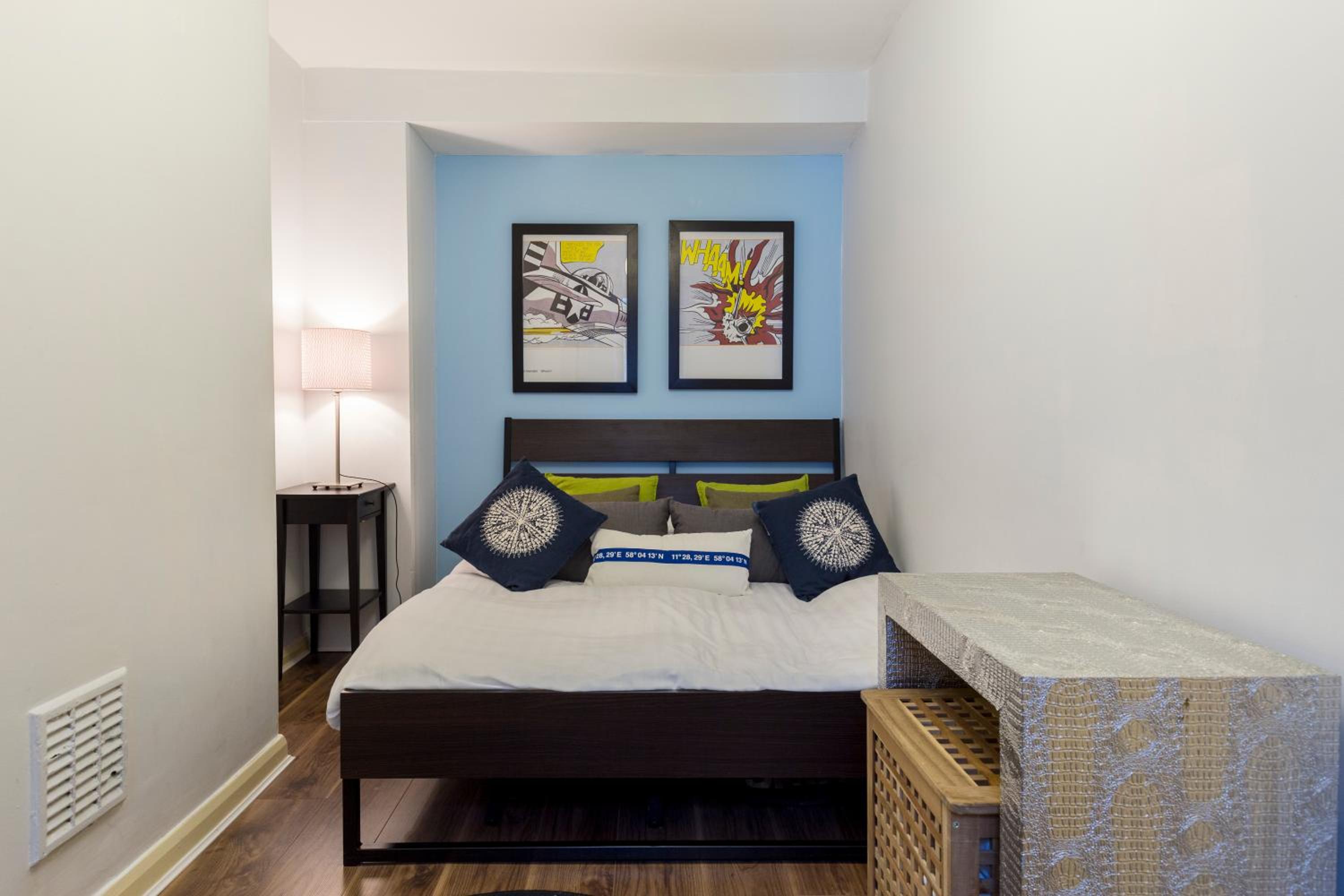 Modernised Apartments 1 and 2 Bedrooms Option Terrace and Balcony High Street