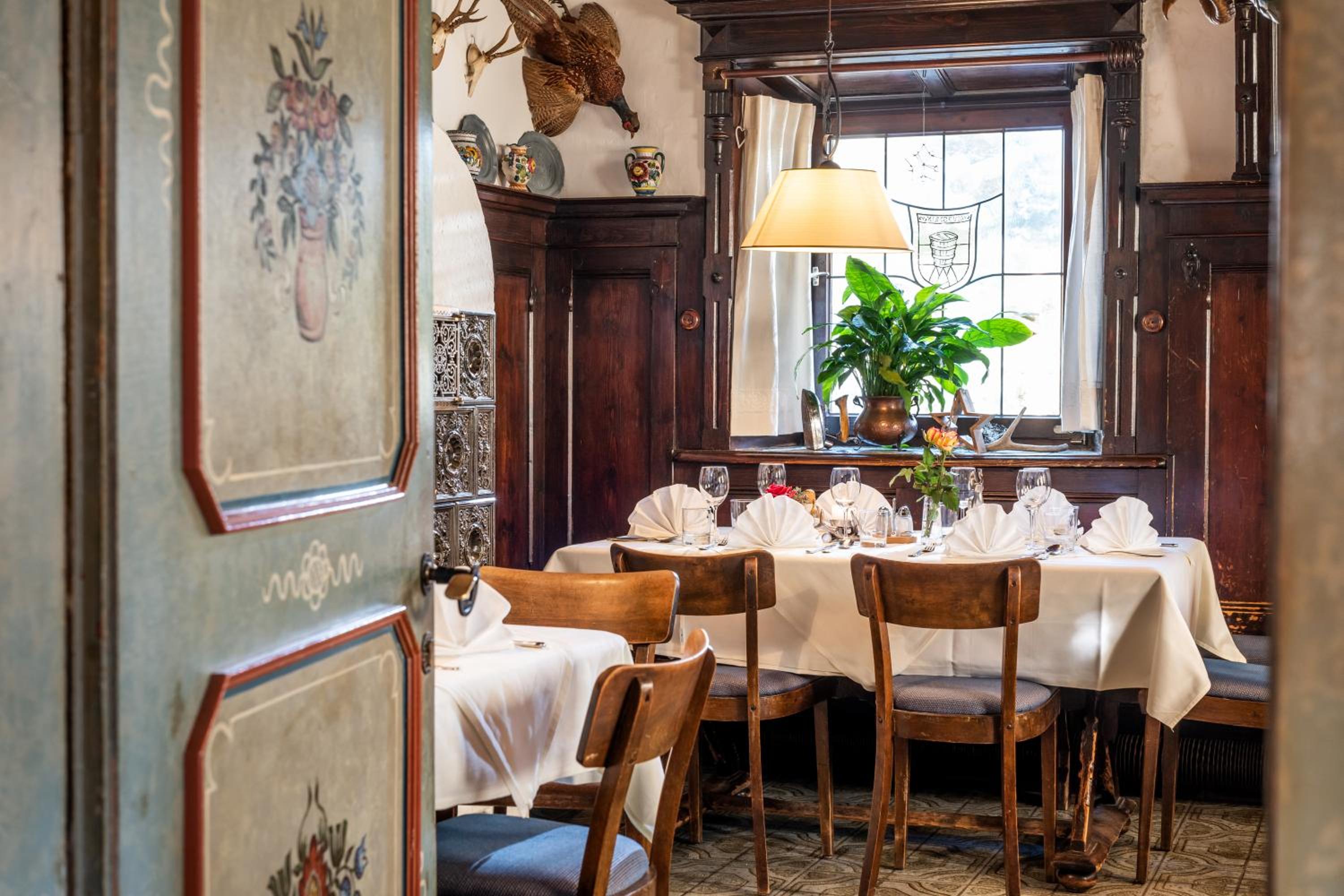 restaurant