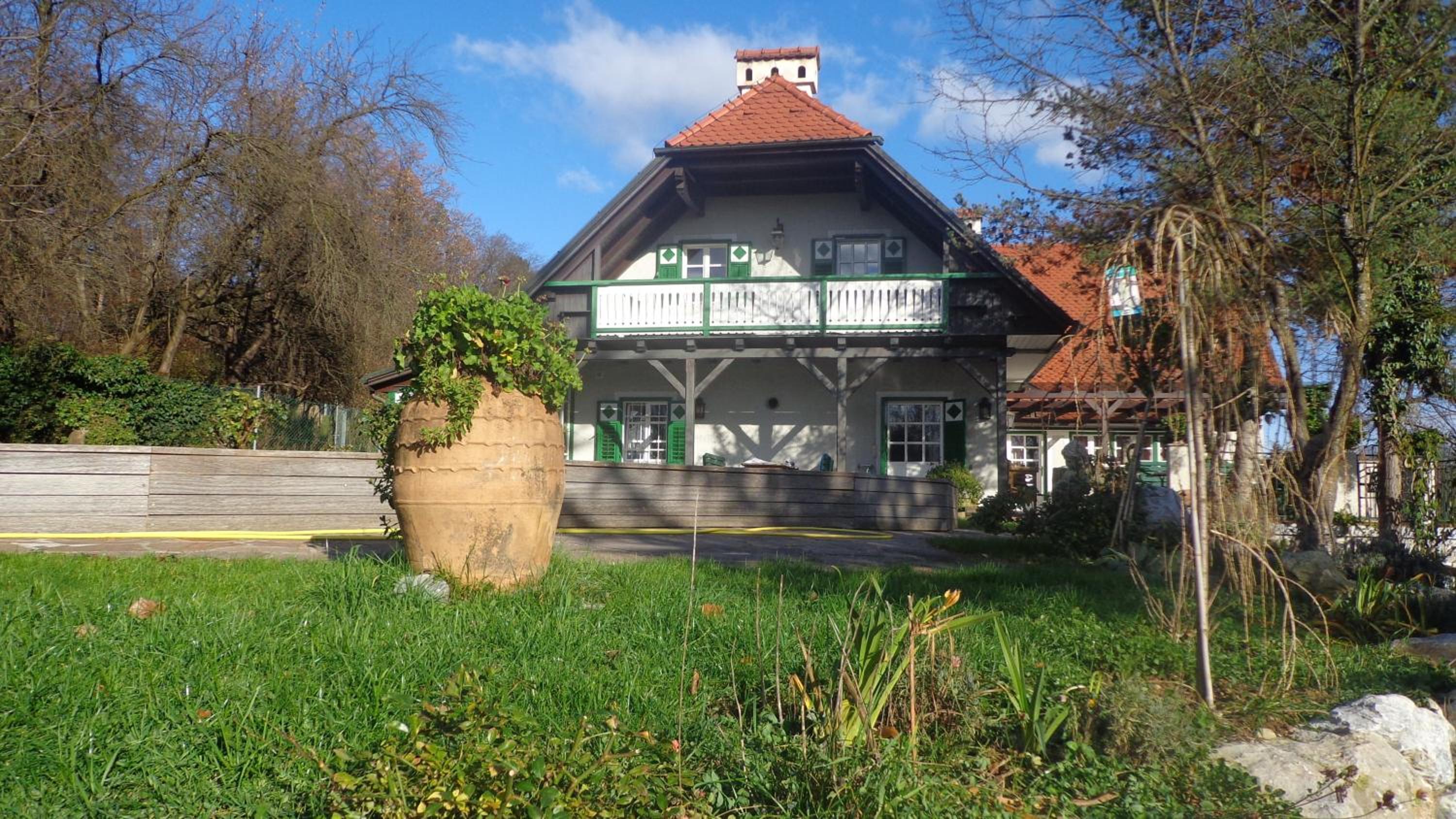Hirschenhof view 2