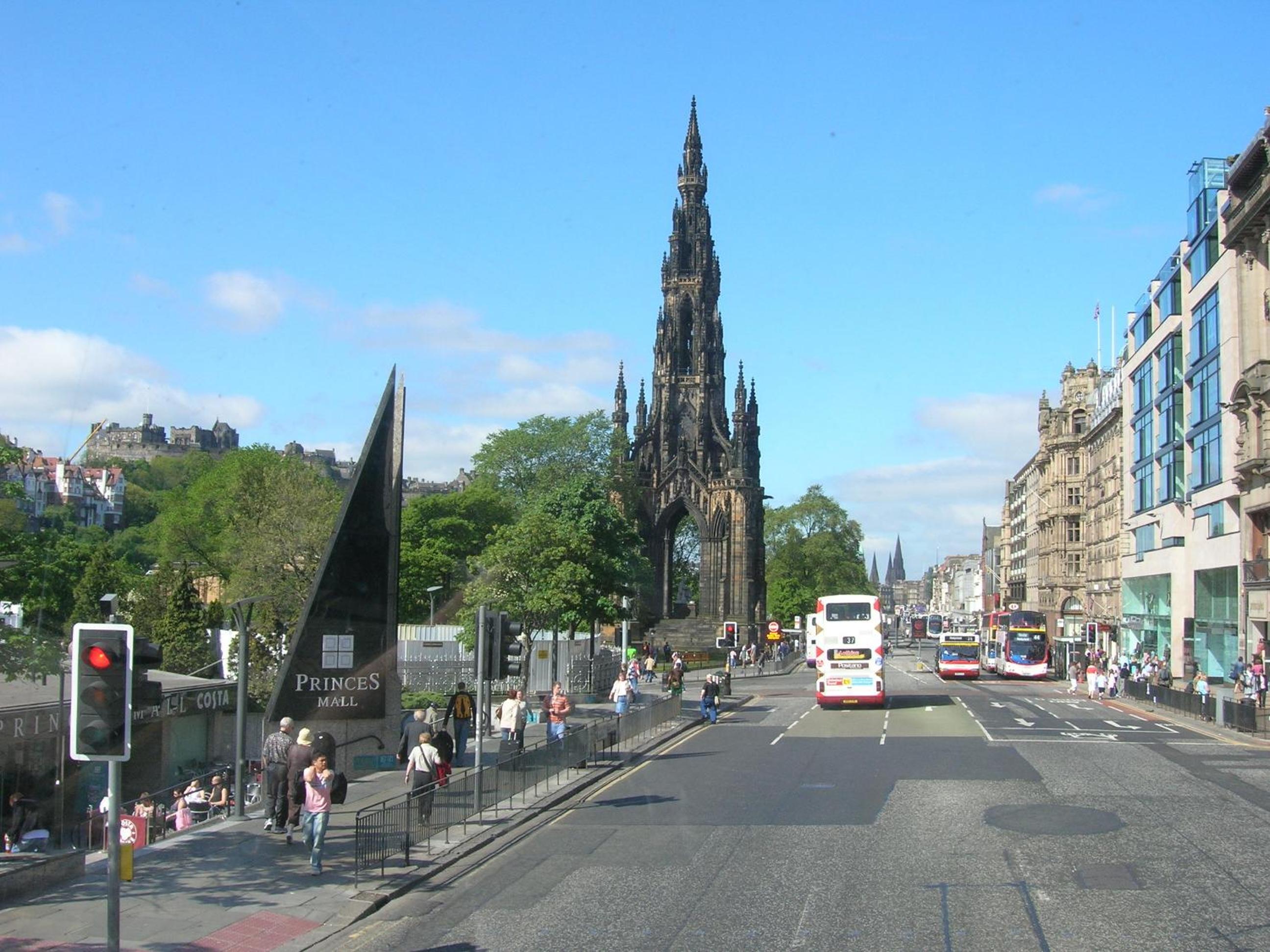 Edinburgh Palace Apartment