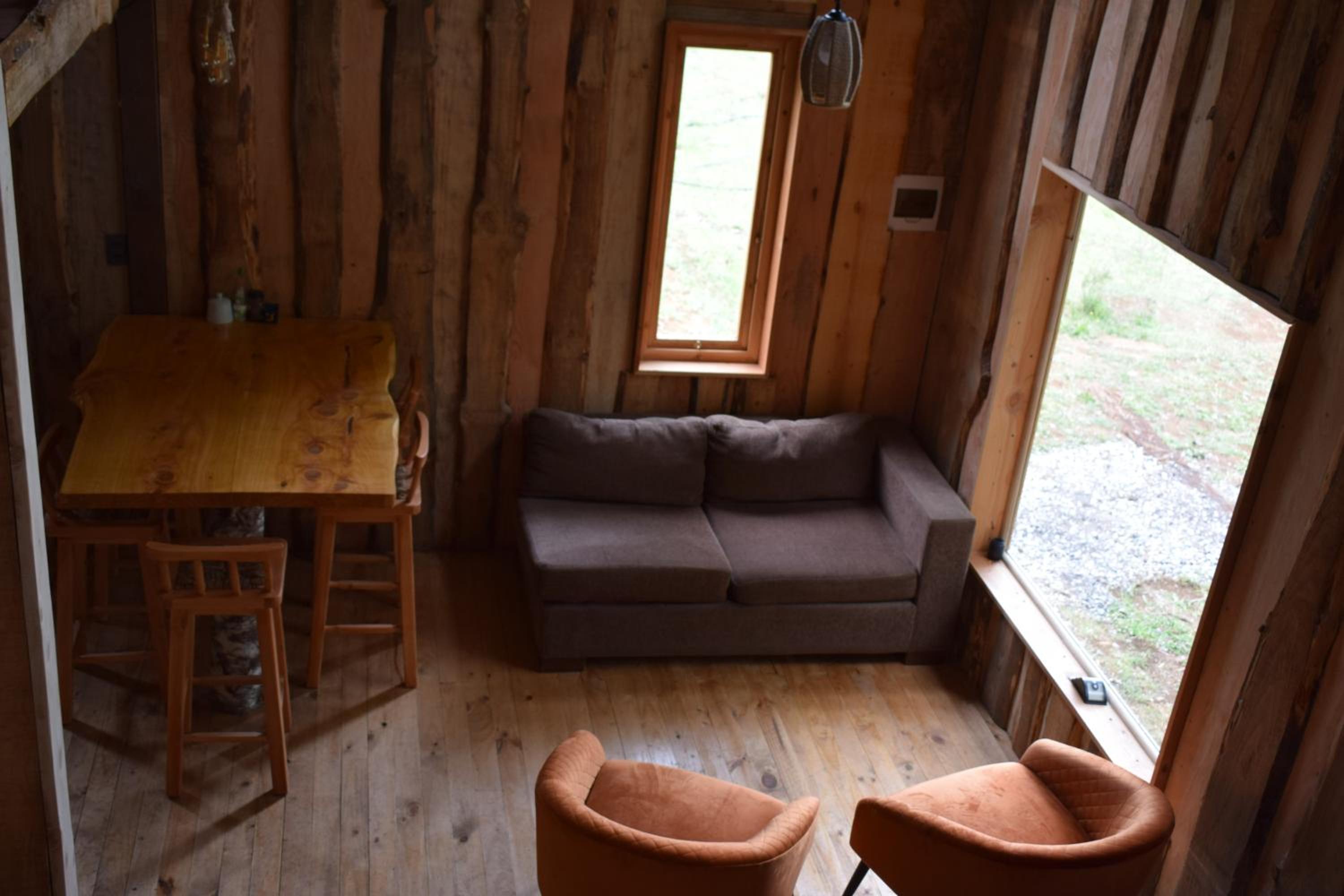 Proyecto COYAM, cabañas lofts, tinas privadas, sendero por el bosque