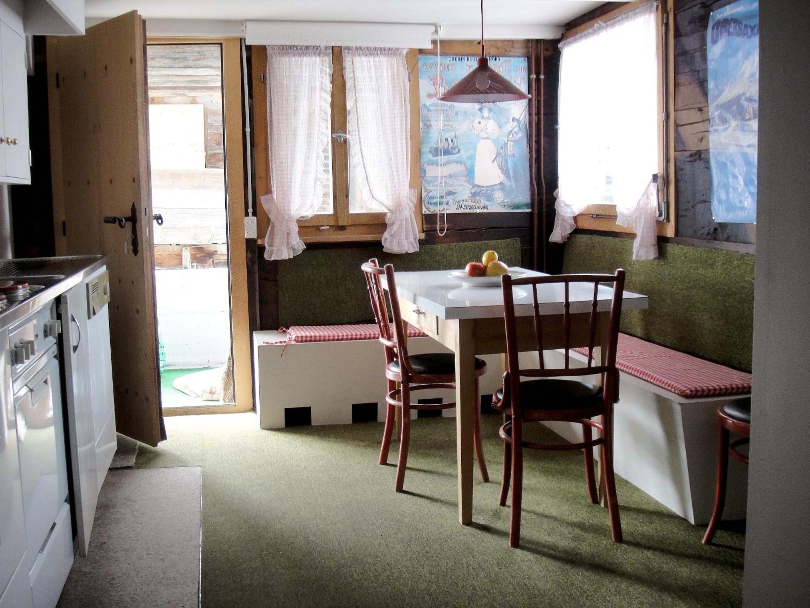 Casa Cadruvi, Ferienhaus in Obersaxen, 150 Quadratmeter
