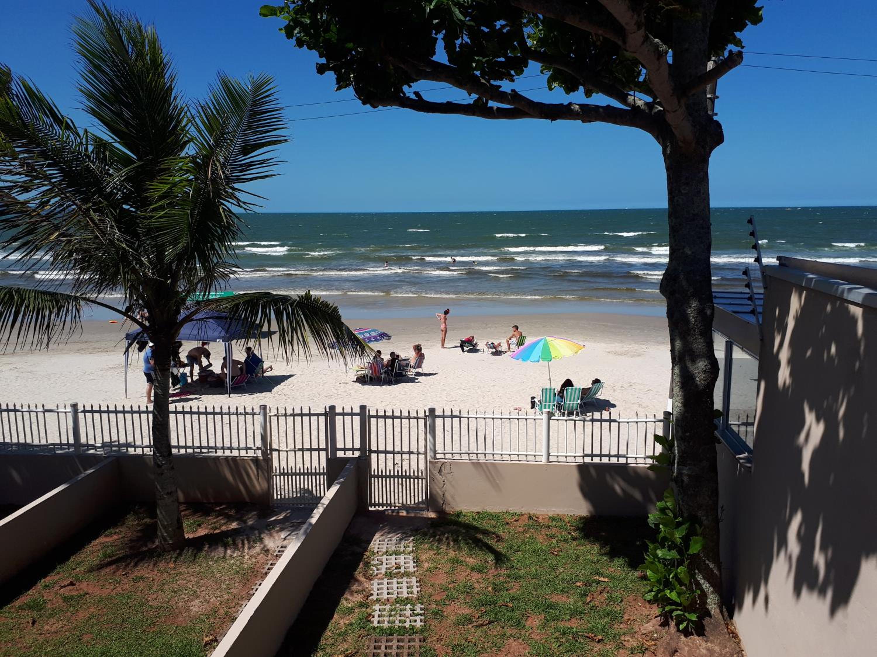 Casa na Praia Frente Mar 02