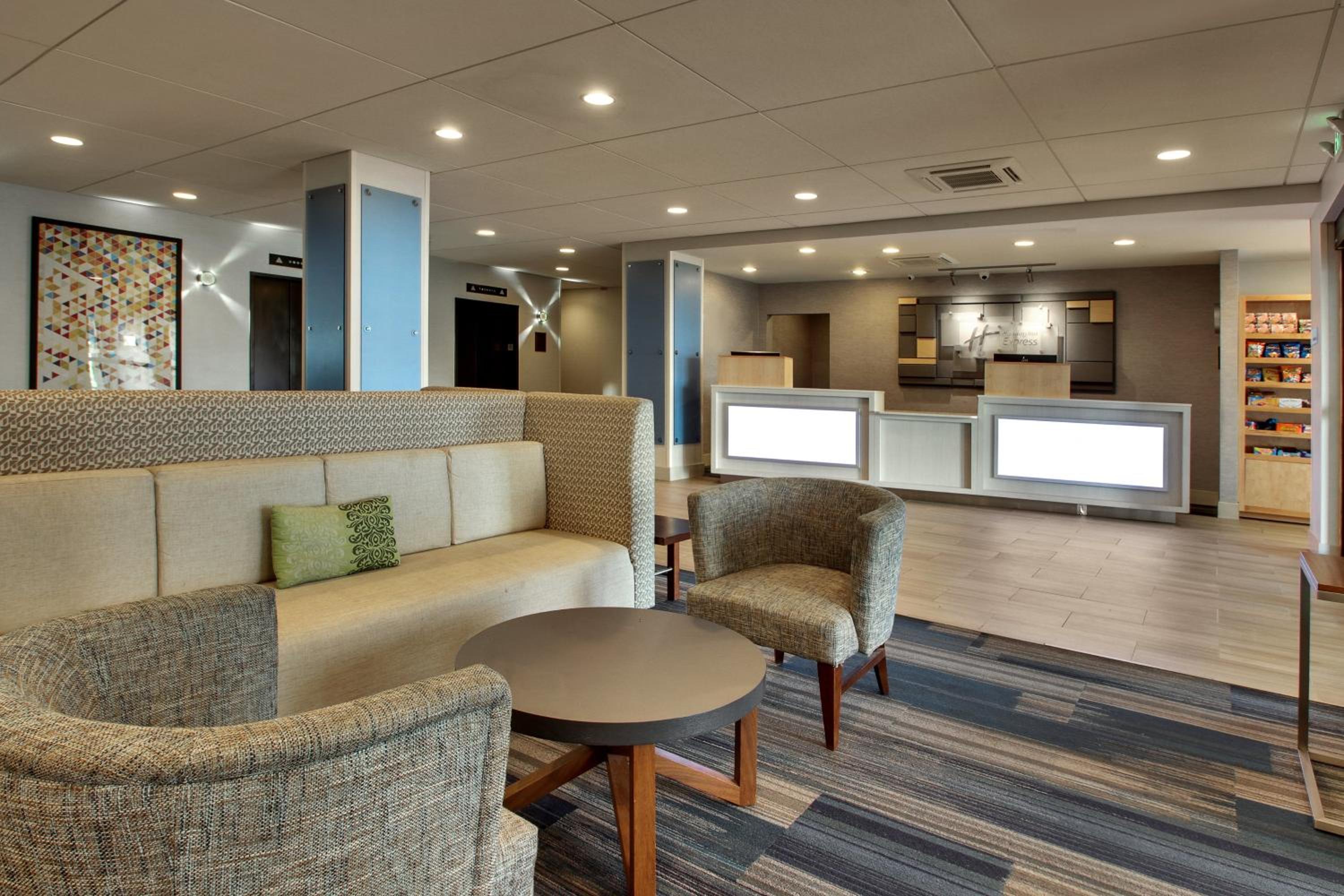 Hanover Vacations - Holiday Inn Express Baltimore BWI Airport West, an IHG Hotel - Property Image 28