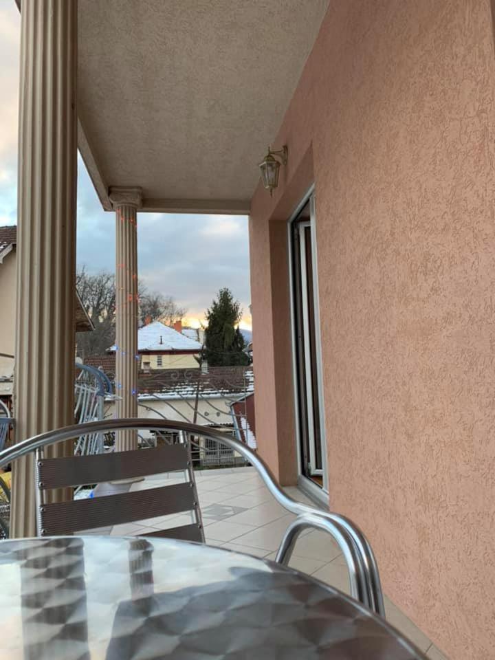Apartmani Mićić
