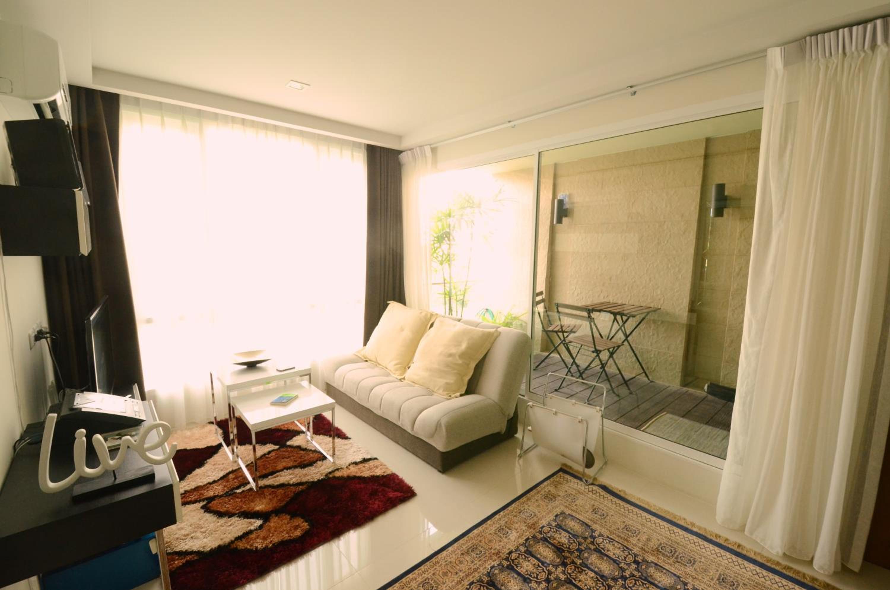 Beverly 33 by Aspira