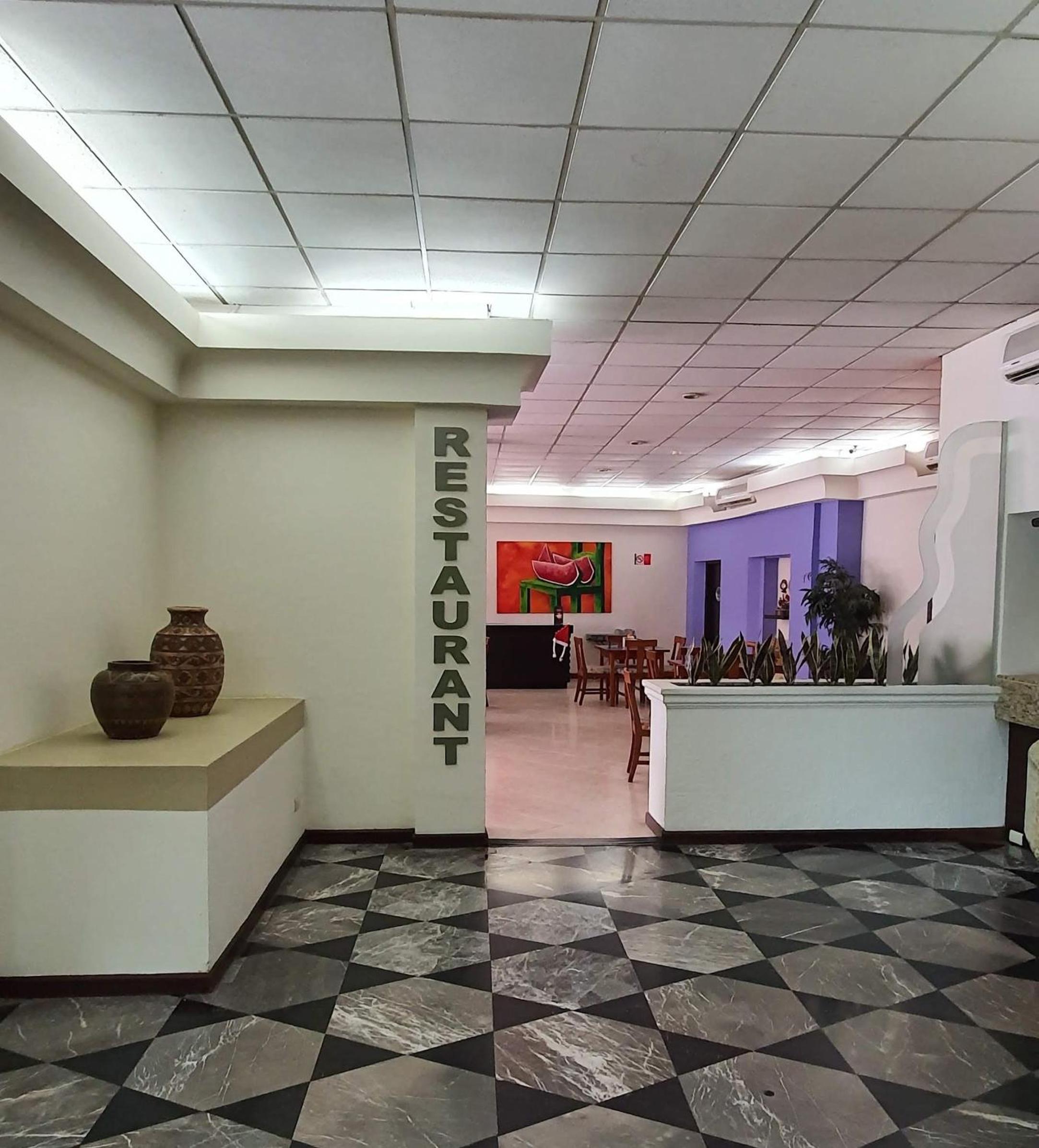 Hotel el Mayo Inn