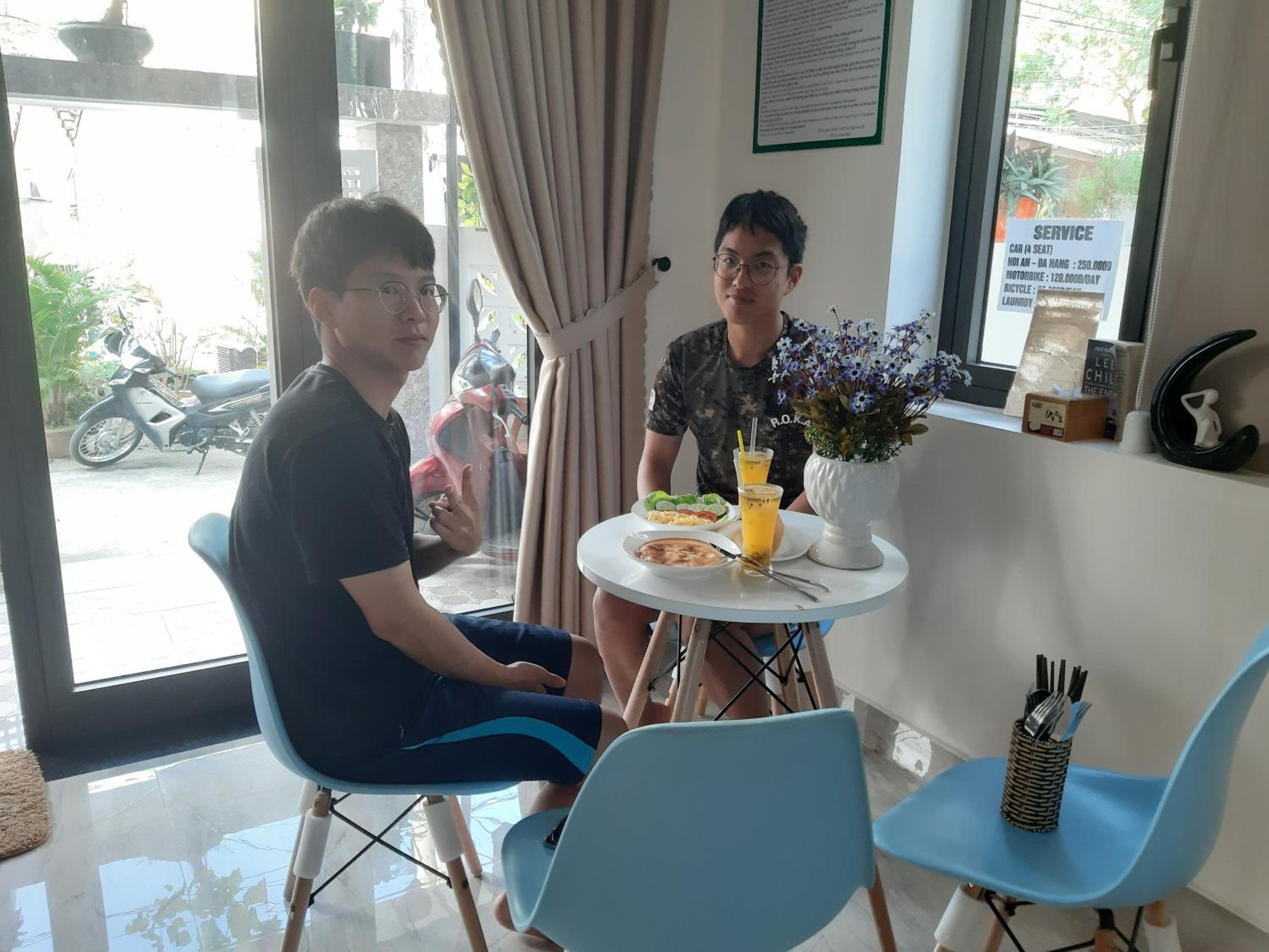 dining