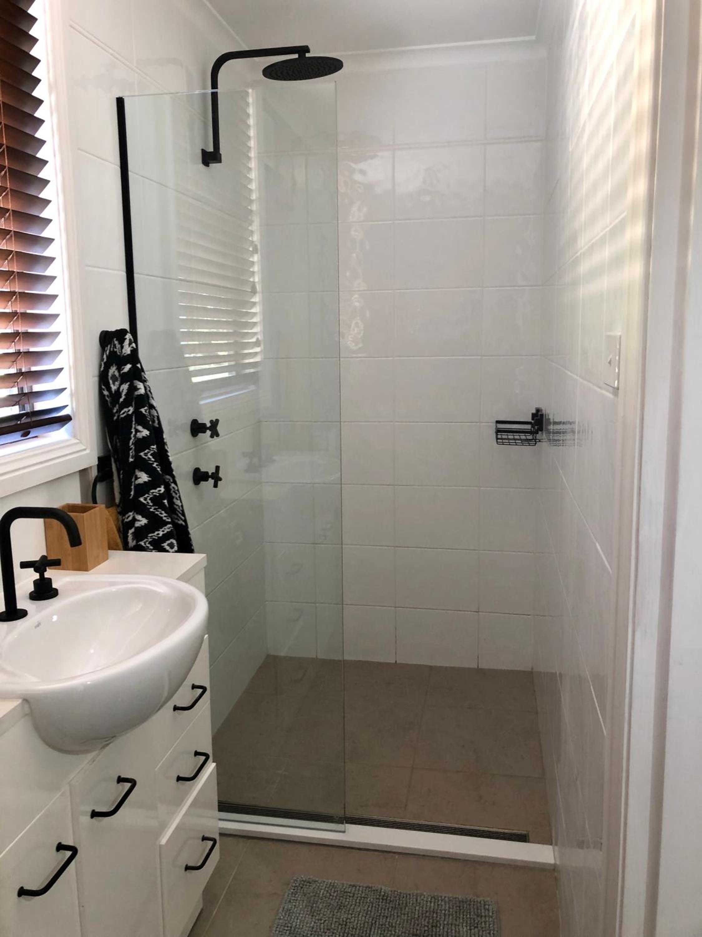One Bedroom Cottage with Shared Pool