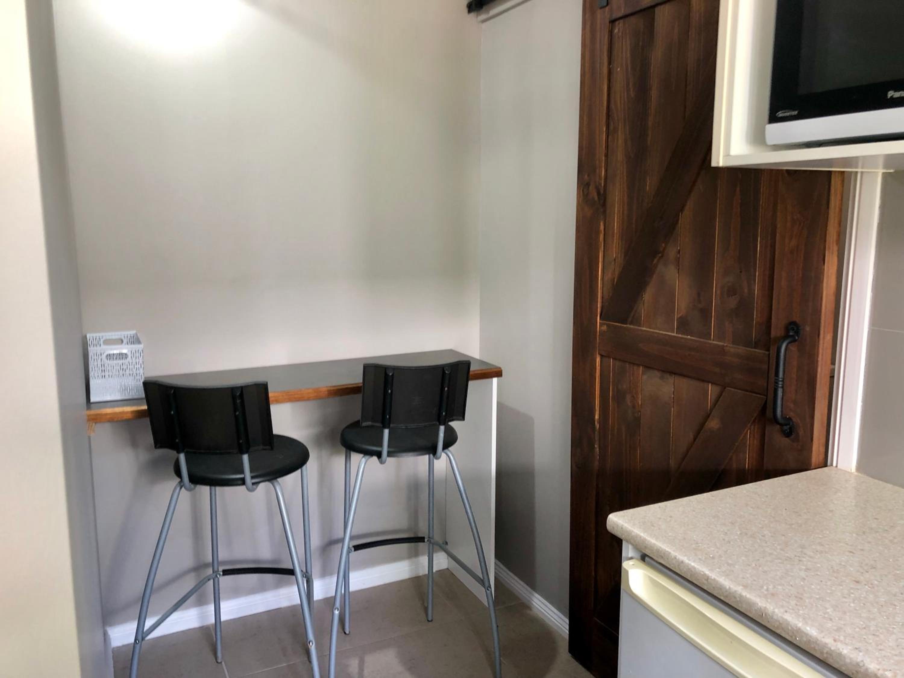 One Bedroom Cottage with Shared Pool