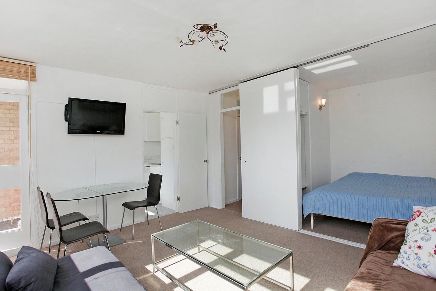 Luxury Studio 5 mins east Putney tube station