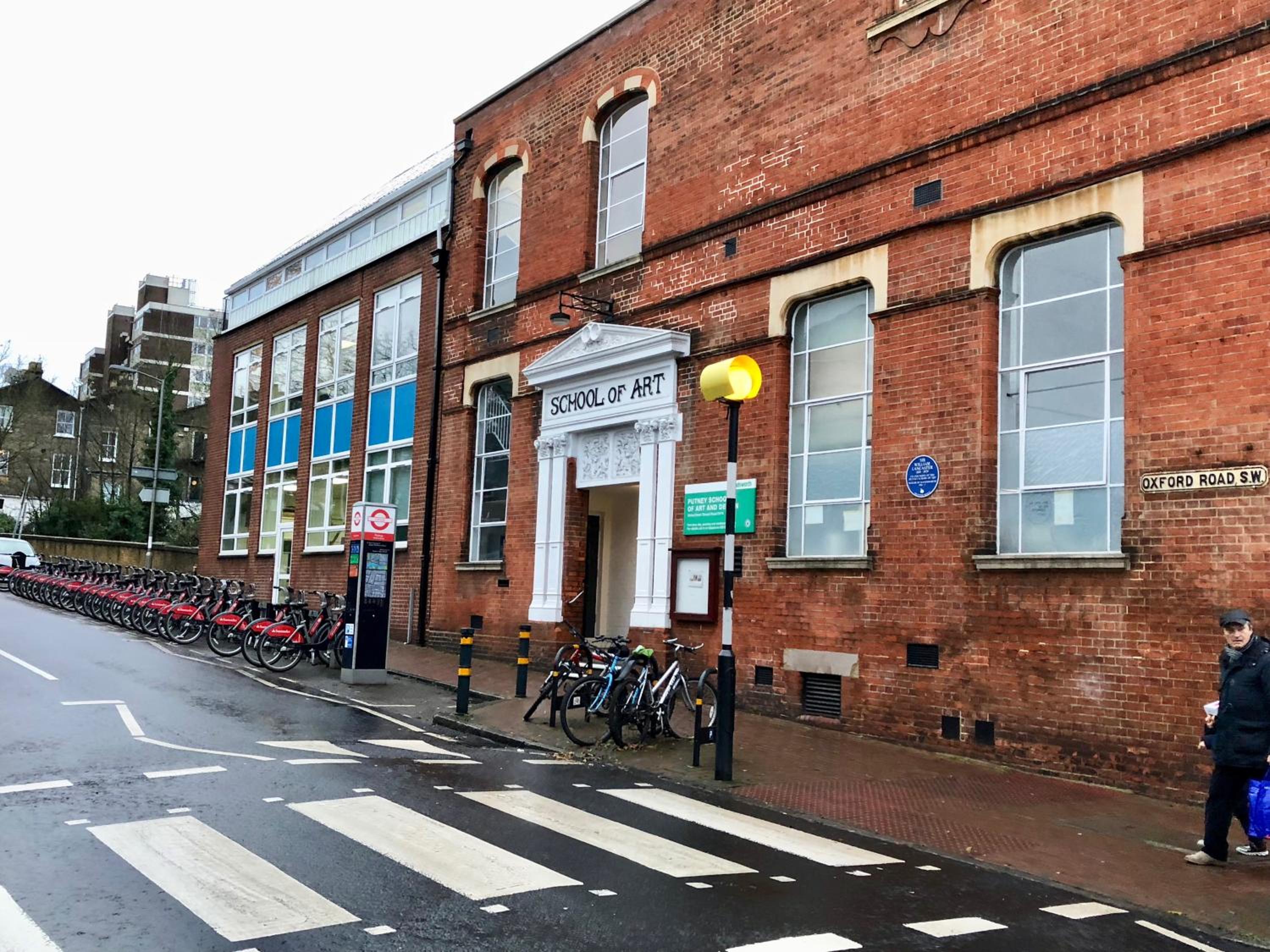 Luxury Studio 5 mins east Putney tube station